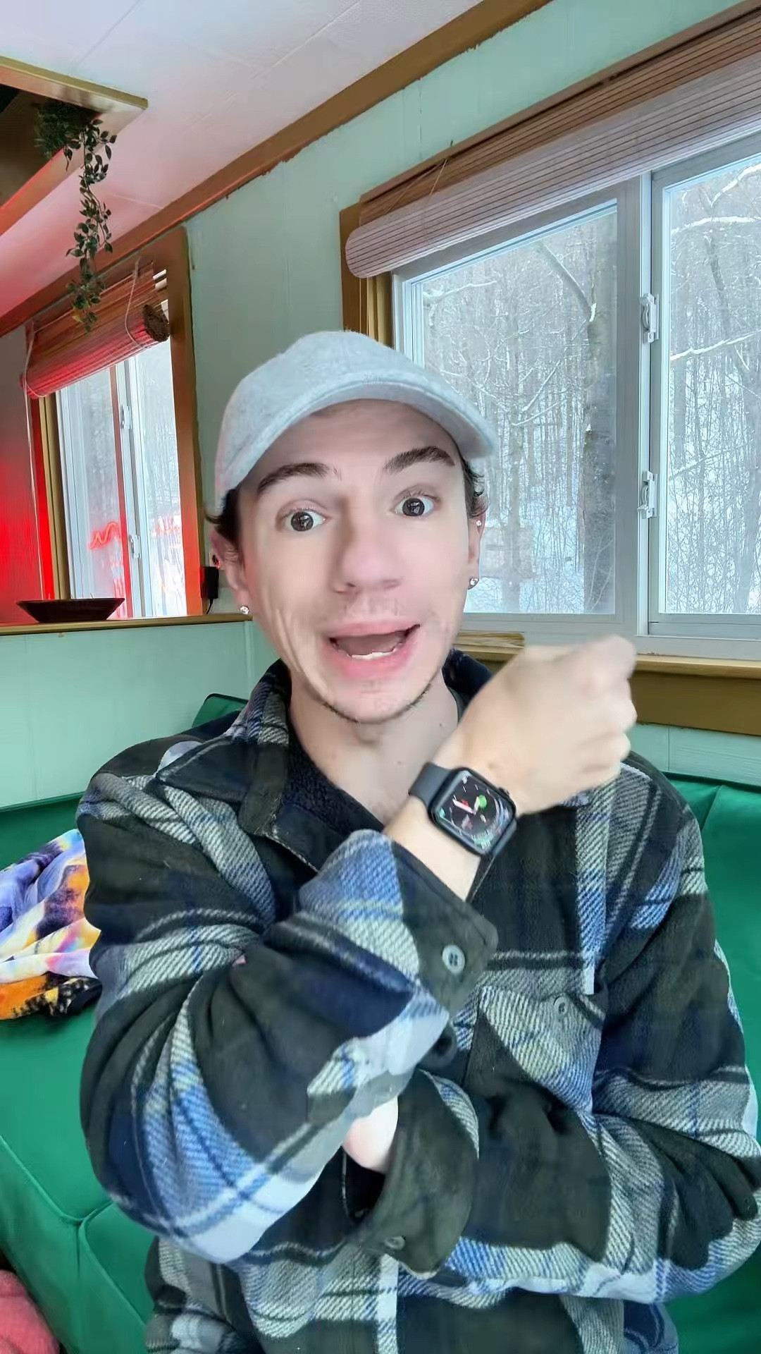 A portable charger for your Apple Watch and iPhone! 

#LTKGiftGuide #LTKFindsUnder100 #LTKHoliday