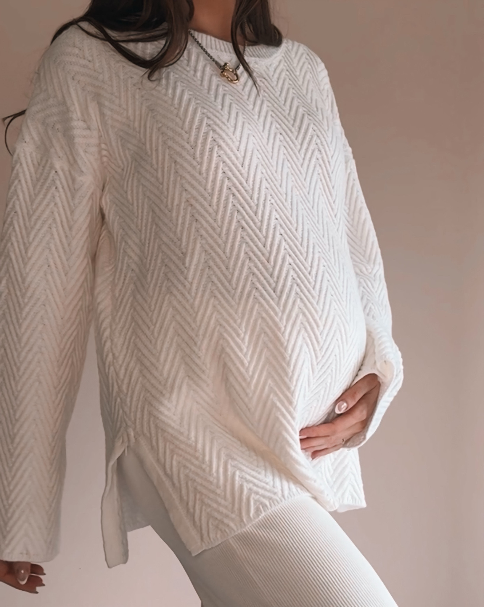 This might be my favorite sweater of all time 🤍 so soft + amazing quality + bump friendly + nursing friendly (see side zipper) = a place in my staple wardrobe 



#LTKmomlife #LTKBump #LTKWorkwear