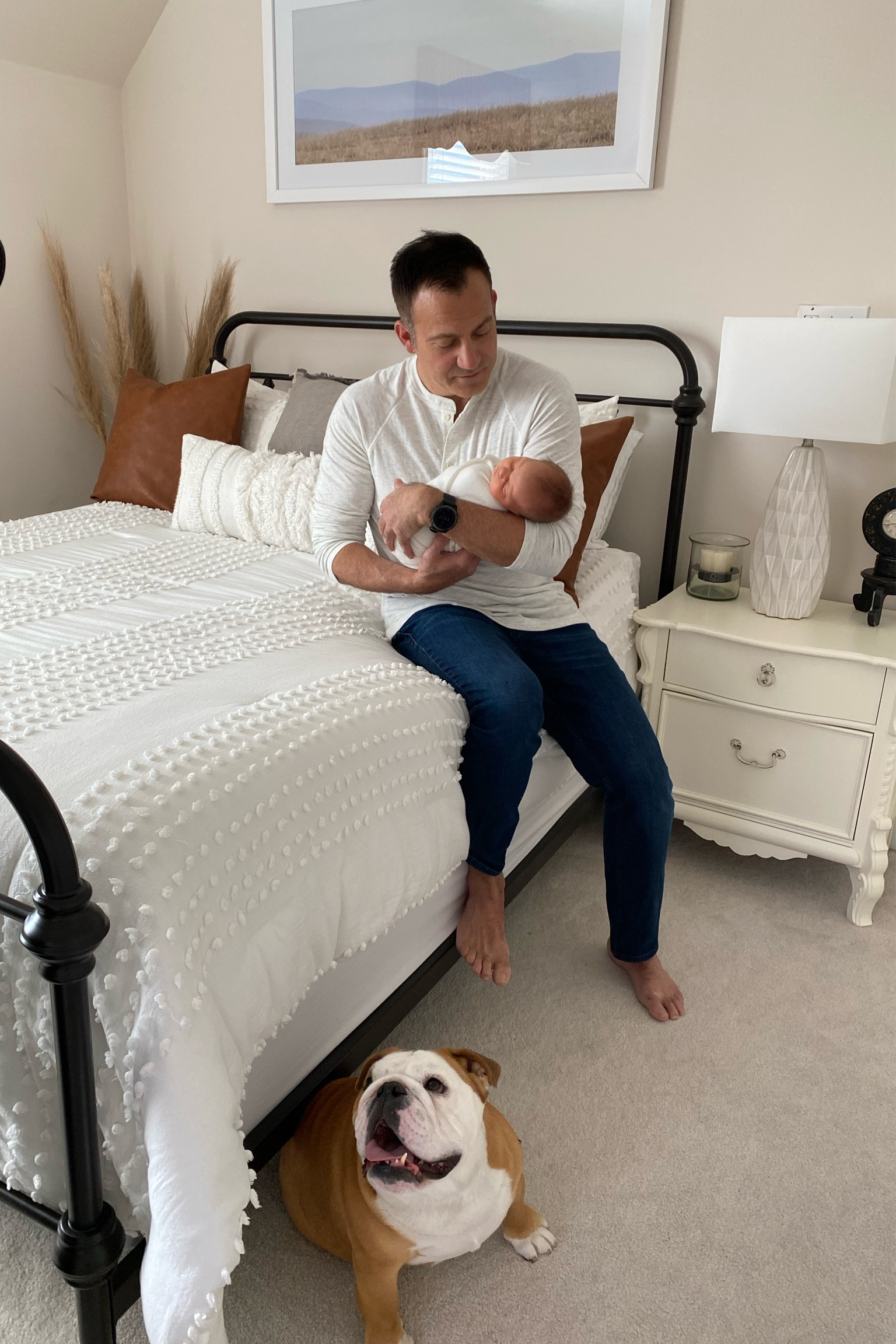 Guest room
.
Bedroom / home decor / photo shoot / family photos / bed / home / newborn / newborn photos / dog / bulldog / bedding / texture / pampas / amazon finds / amazon home / throw pillow 


#LTKhome