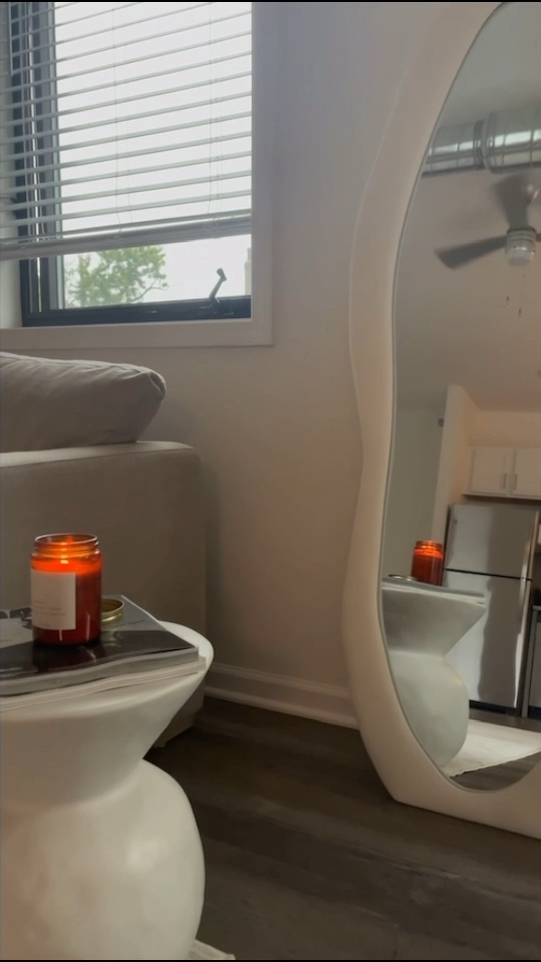 the perfect mirror and side table combo 😍

#LTKhome #LTKxPrime #LTKstyletip