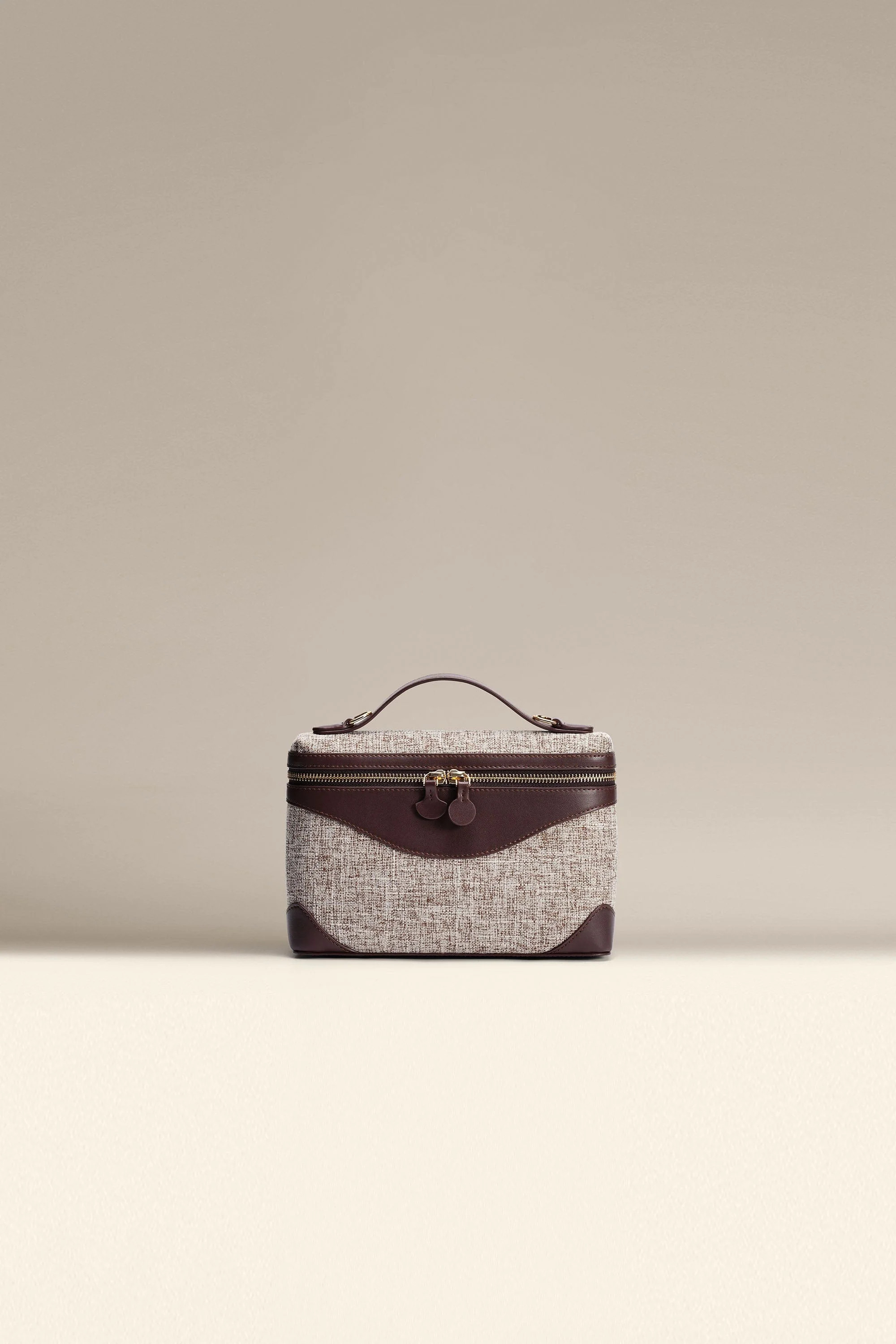 Shop Mini Anchor Bag - OLEADA: Small Leather Work Shoulder Bag | OLEADA