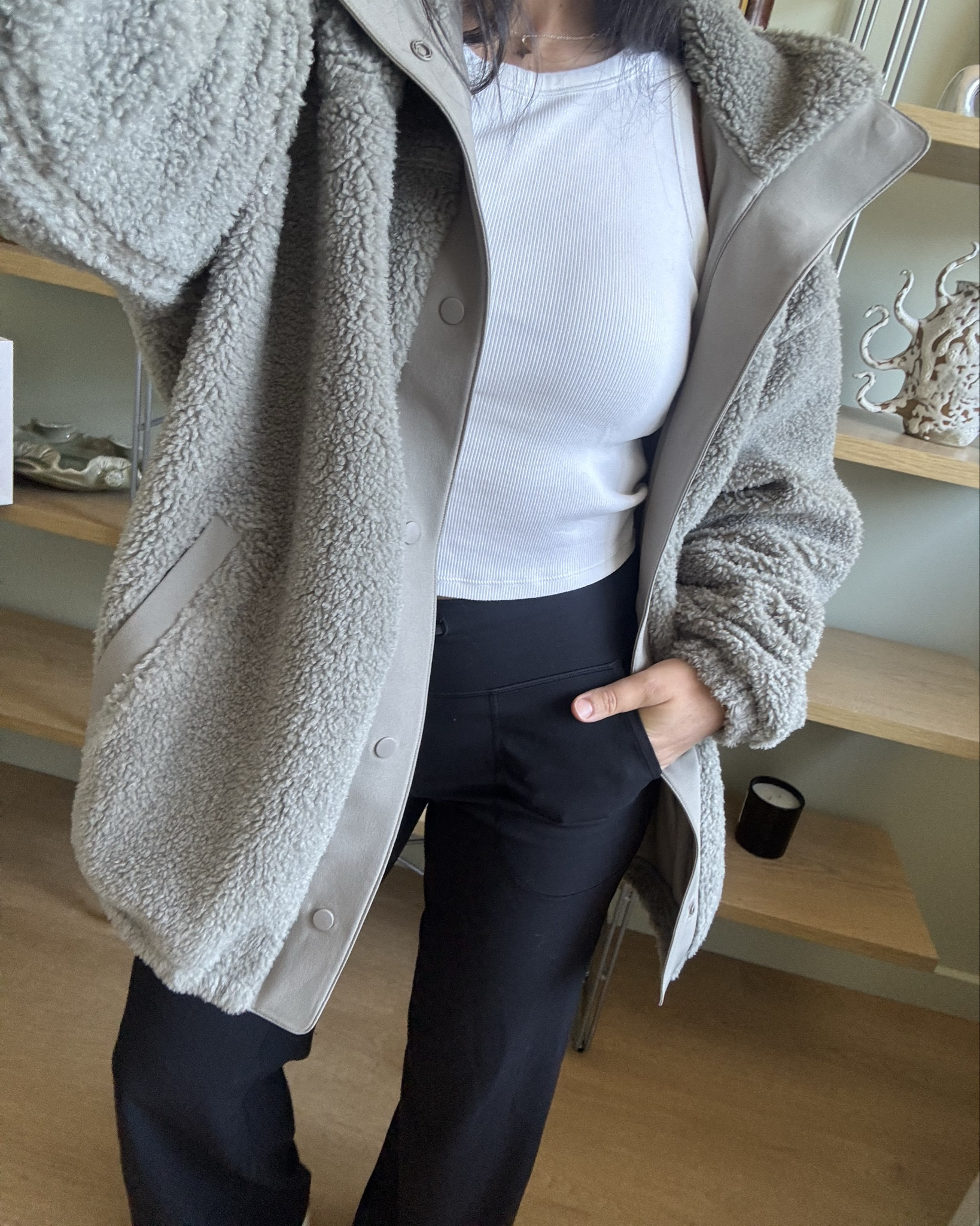 Since I got this jacket last week I’ve been living in it!!!!! It’s SO warm! The sizes sold out so fast, I’m wearing a M cos that’s all that was left but I def should be wearing S or XS. The pants are THE COMFIEST!!!!!! And most flattering on the bum hehe. Best loungewear everrrr for winter. Ps the pants are the Asia fit which are perfect for me (160cm) 🤎

#LTKwinter #LTKaustralia #LTKfitness