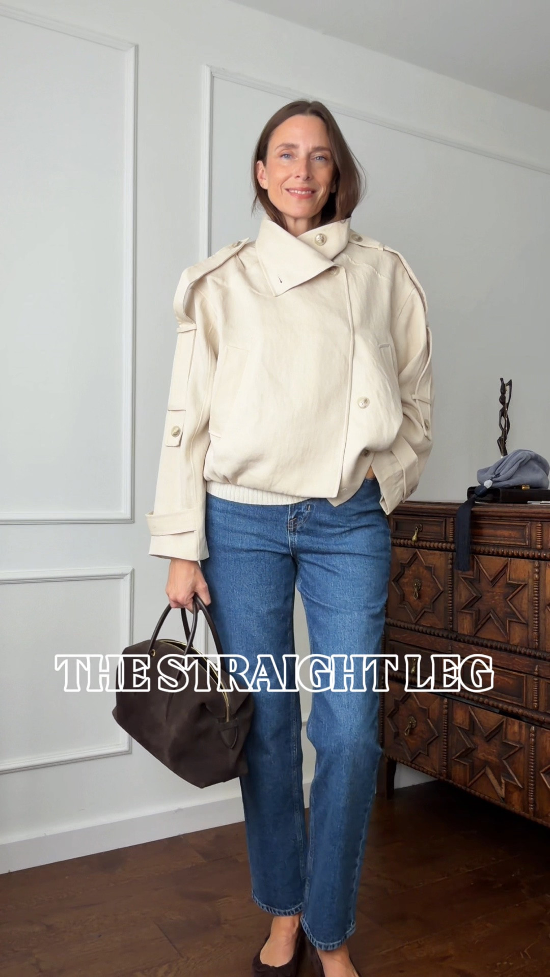 I’m wearing a 28 long

Straight leg jeans, jeans outfit, mid-wash jeans

#LTKuk #LTKjeans #LTKautumn