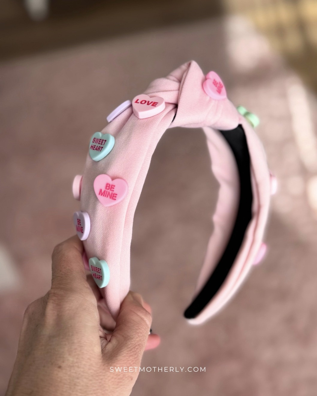 Grab the cutest V-Day headband for you or your little ladies for just $𝟲!

valentine’s hair accessories
heart hair clips
pink and red hair bows
romantic hair barrettes
sparkly hair accessories
cute claw clips
festive headbands
hair accessories for date night

#LTKootd #LTKValentine #LTKSeasonal