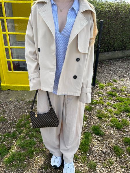 beige minimal spring outfit 

#LTKeurope #LTKSeasonal #LTKstyletip