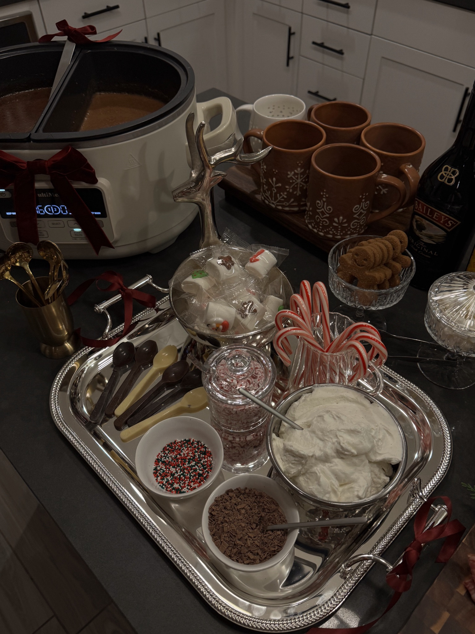 Christmas hot cocoa bar set up 🍫☕️🎄

#LTKHome #LTKHoliday #LTKSeasonal