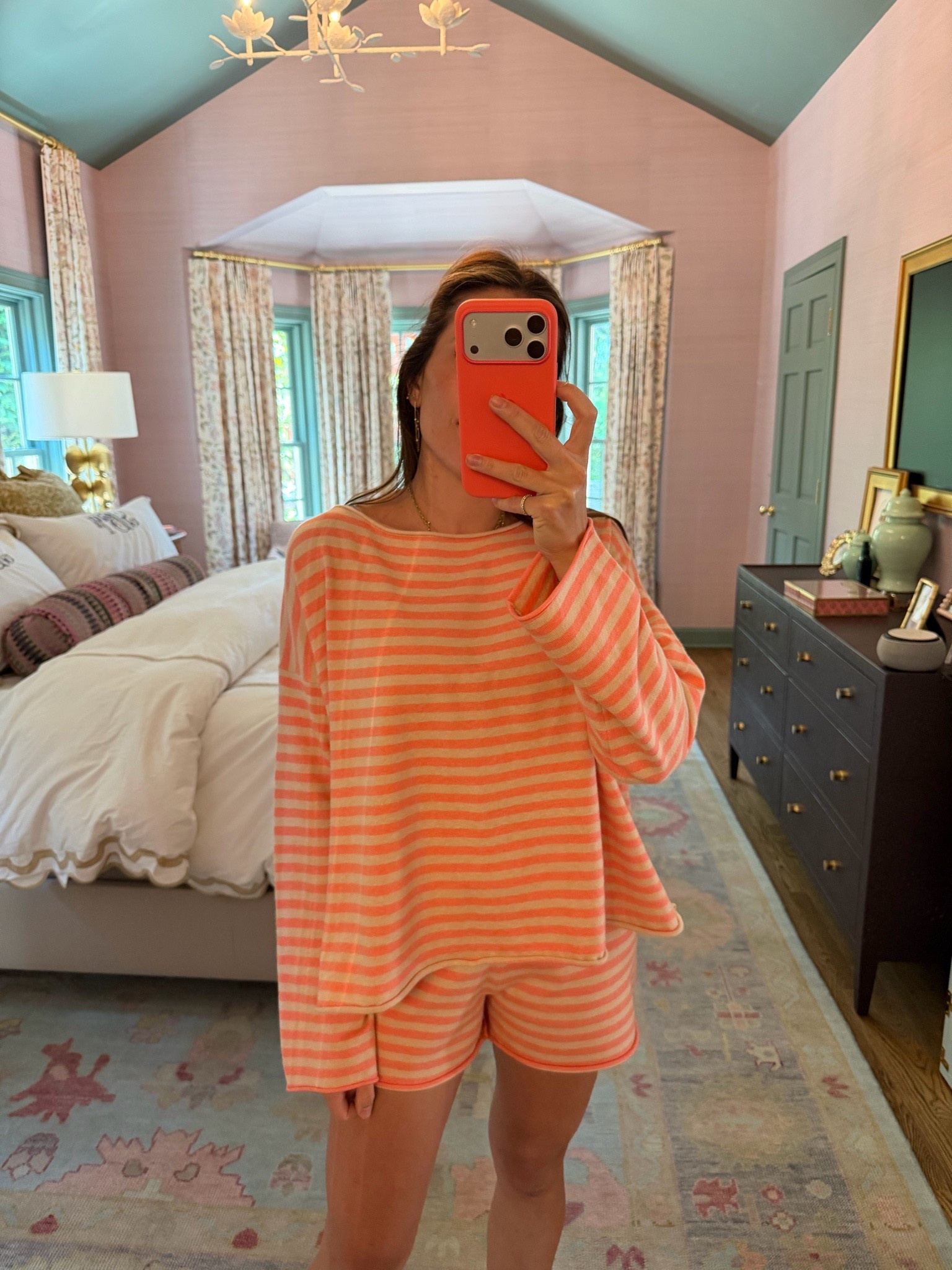 The softest set to lounge in! Wearing xs shorts & small top (should have done xsmall)