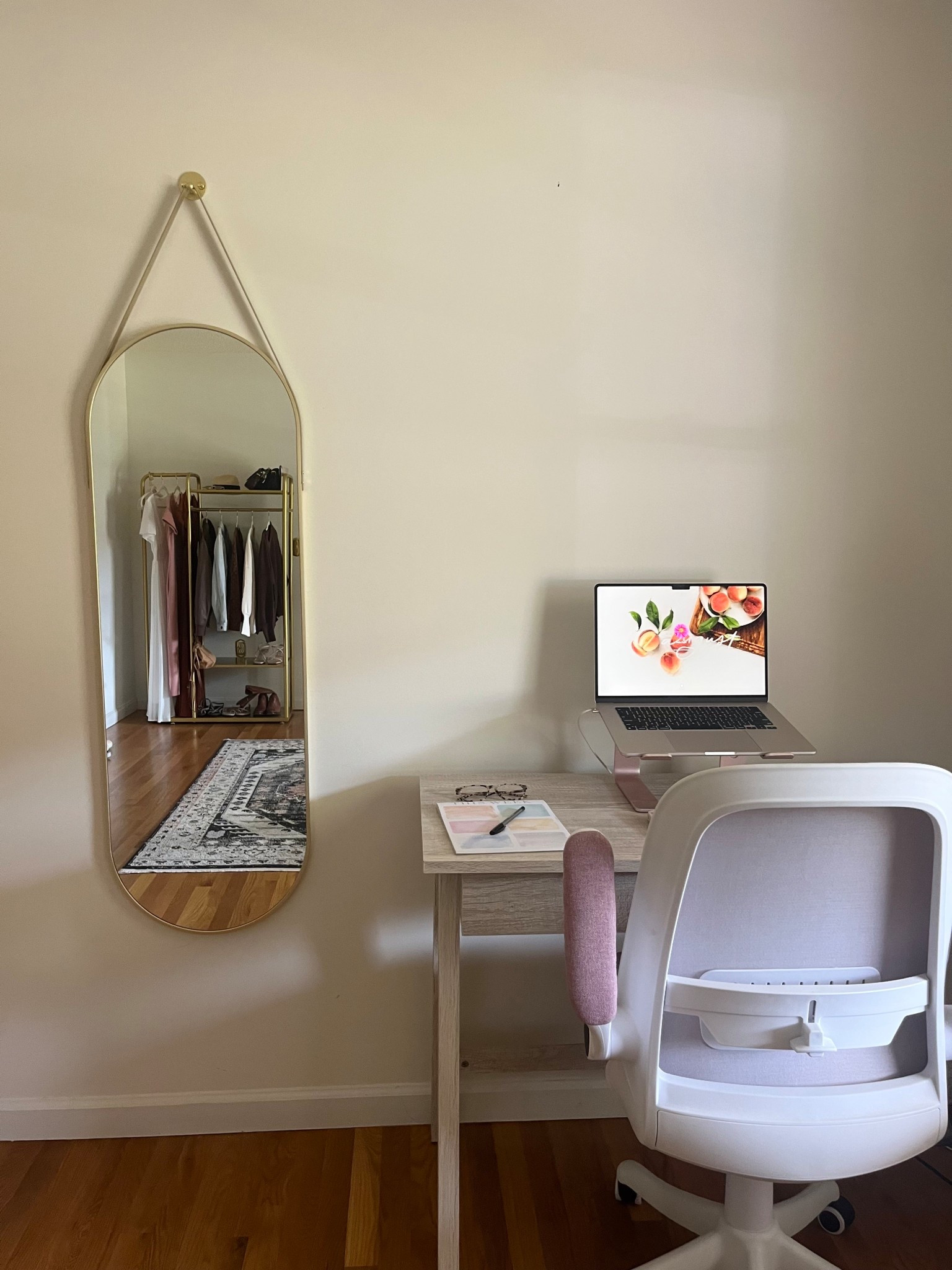 Love this gold oval mirror in my office ✨🧡

#LTKHome