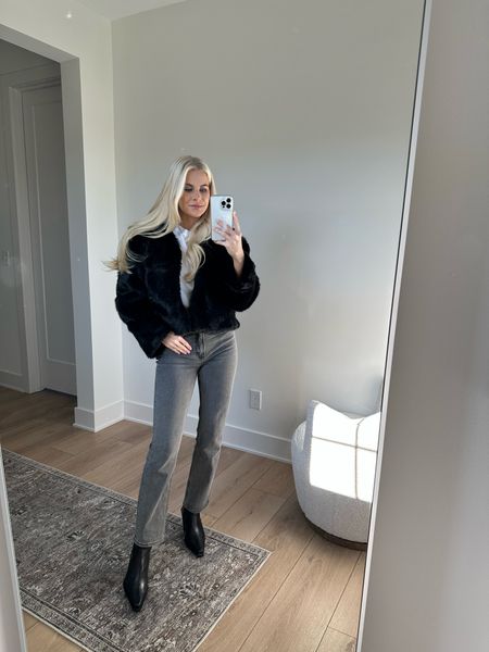 Abercrombie Black Friday Sale!
Stack my code AFKATHLEEN for an additional 15% off!

Wearing a small in jacket & tee, 26 Long in jeans, boots are tts.

#kathleenpost #abercrombie #blackfriday

#LTKHoliday #LTKCyberweek #LTKsalealert
