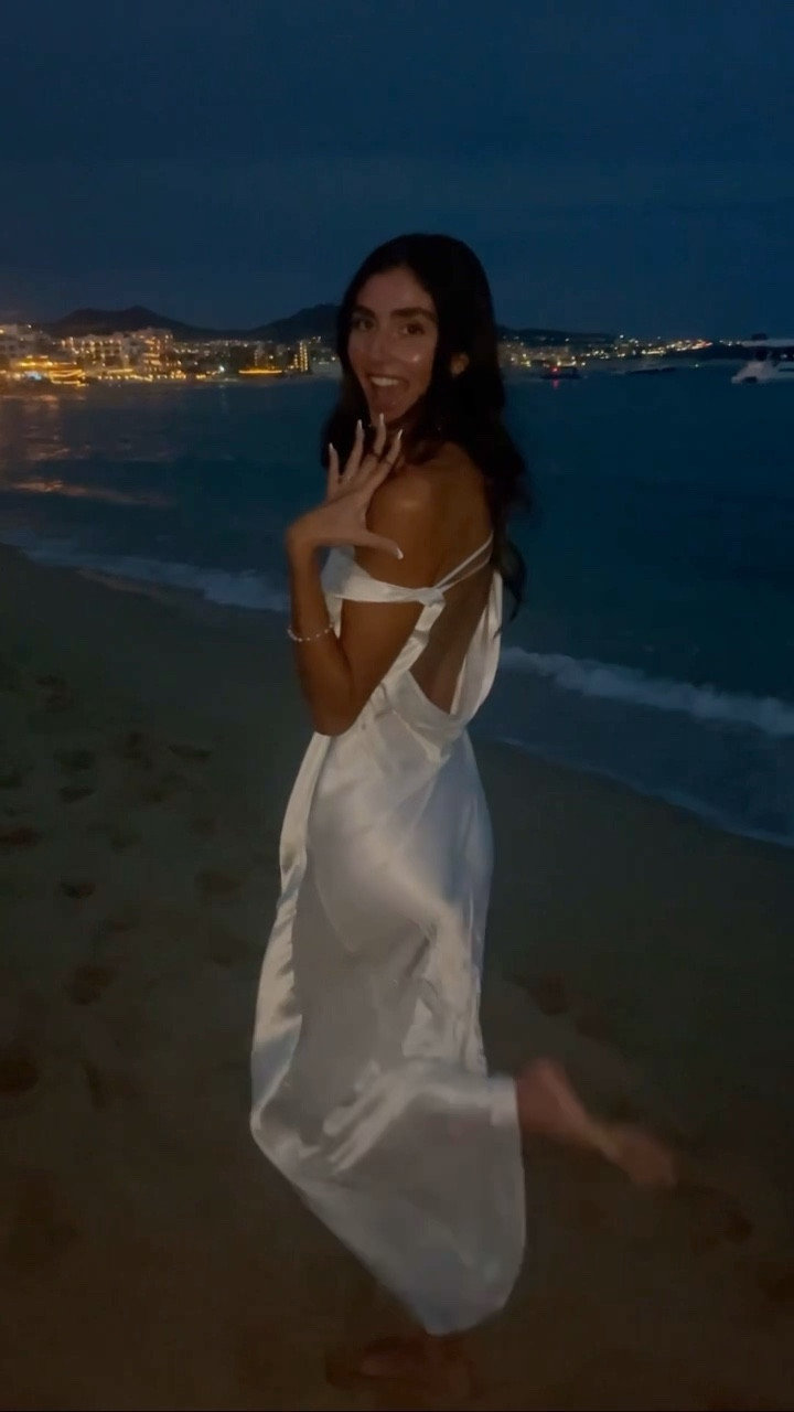 engagement dress 🤍