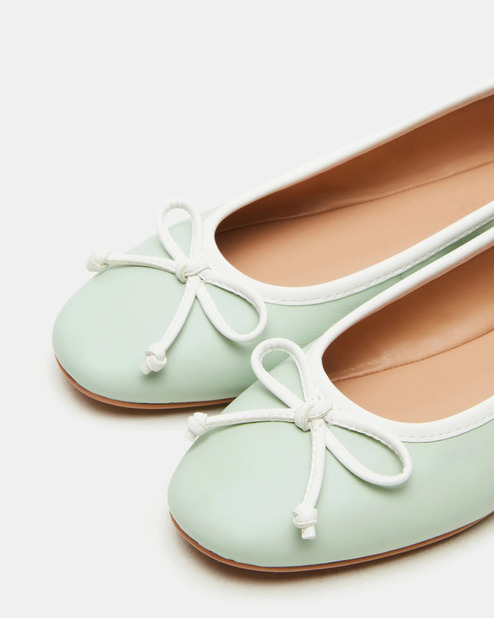 VIXEN Pistachio Women's Ballet Flats | Steve Madden (US)