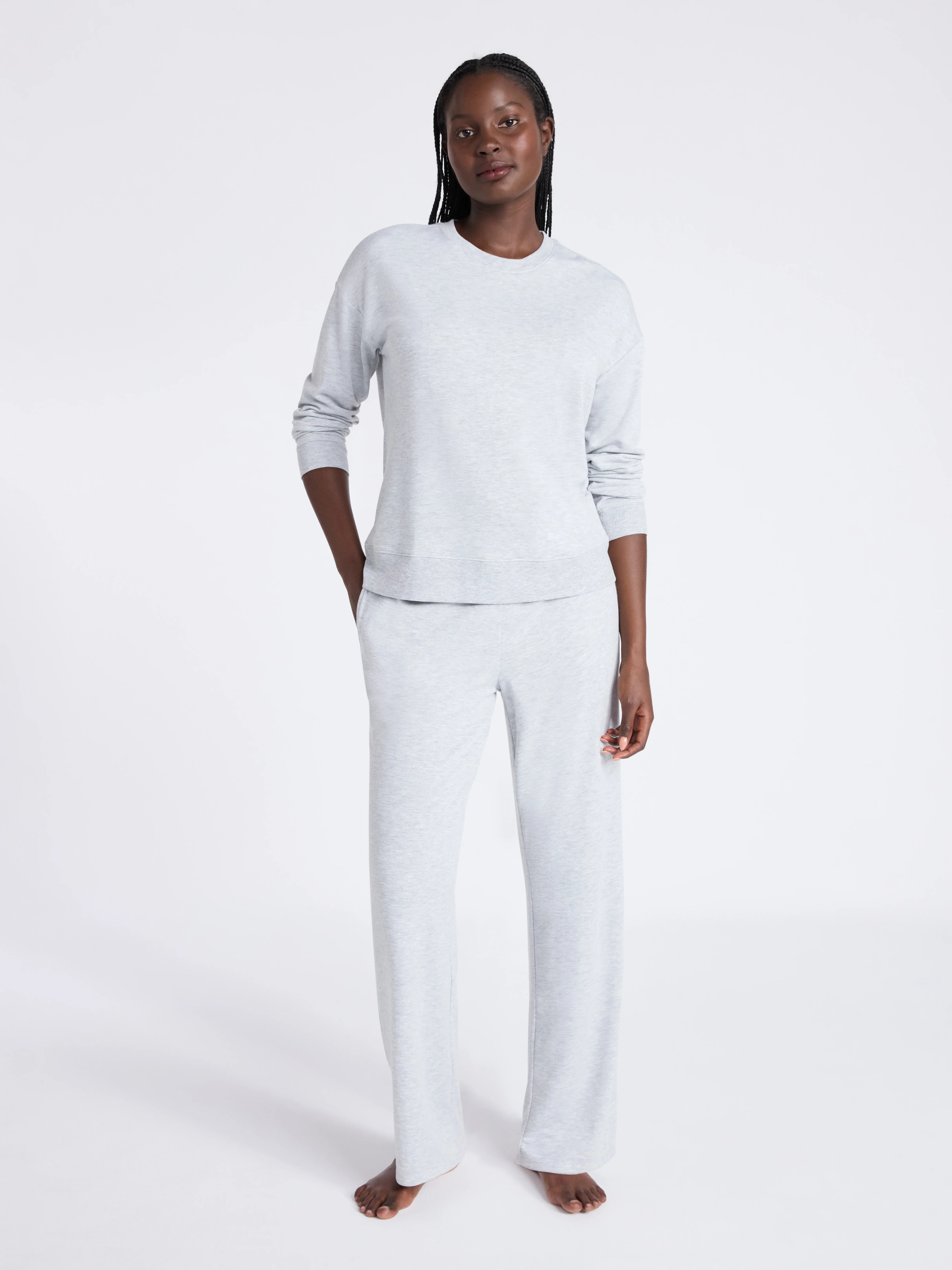 Joyspun Women's Fleece Long Sleeve Top and Straight Leg Pants Lounge Set, 2-Piece, Sizes XS-3X | Walmart (US)