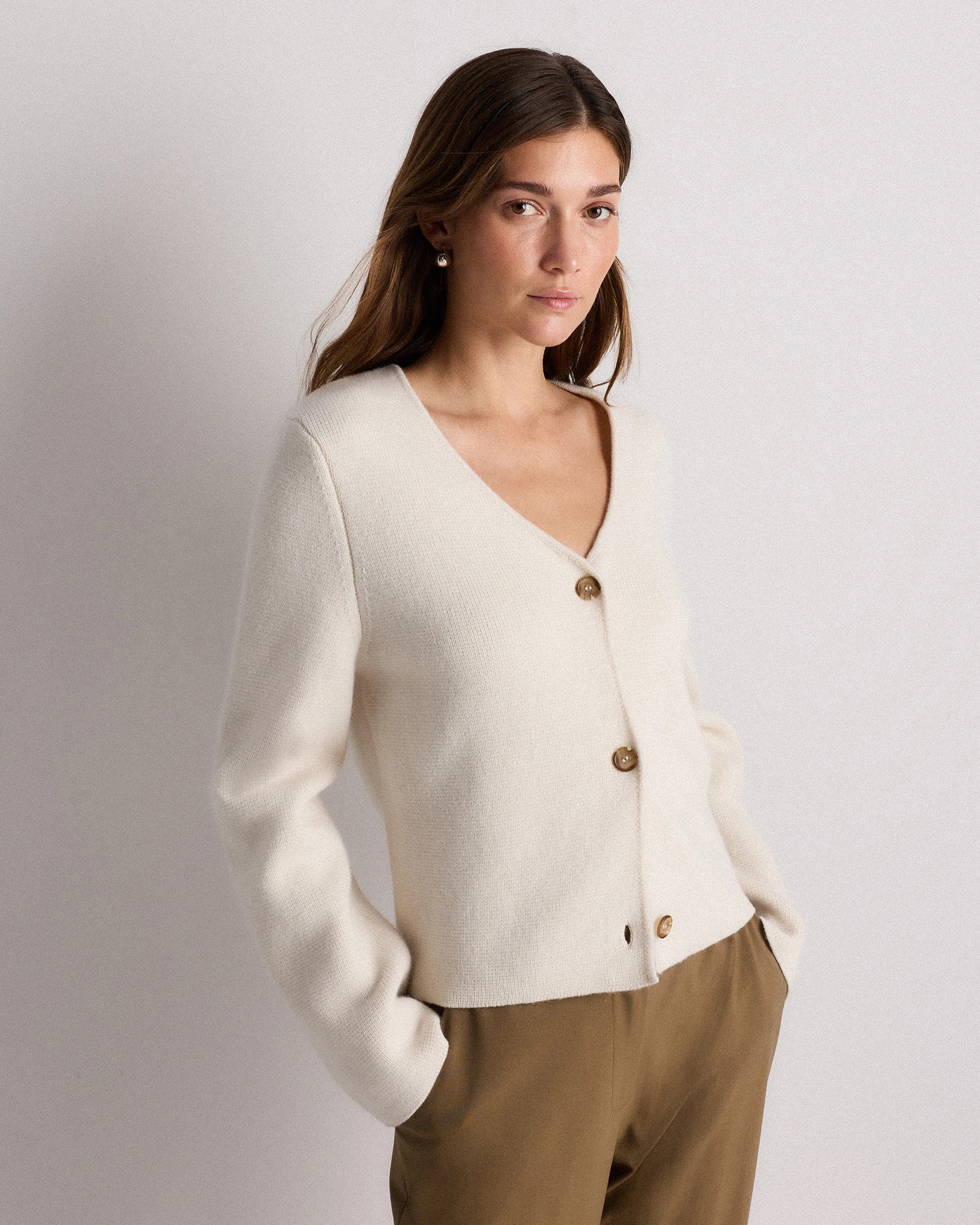 Quince | Women's Mongolian Cashmere Structured V-Neck Cardigan Sweater in Brown, Size XL | Quince