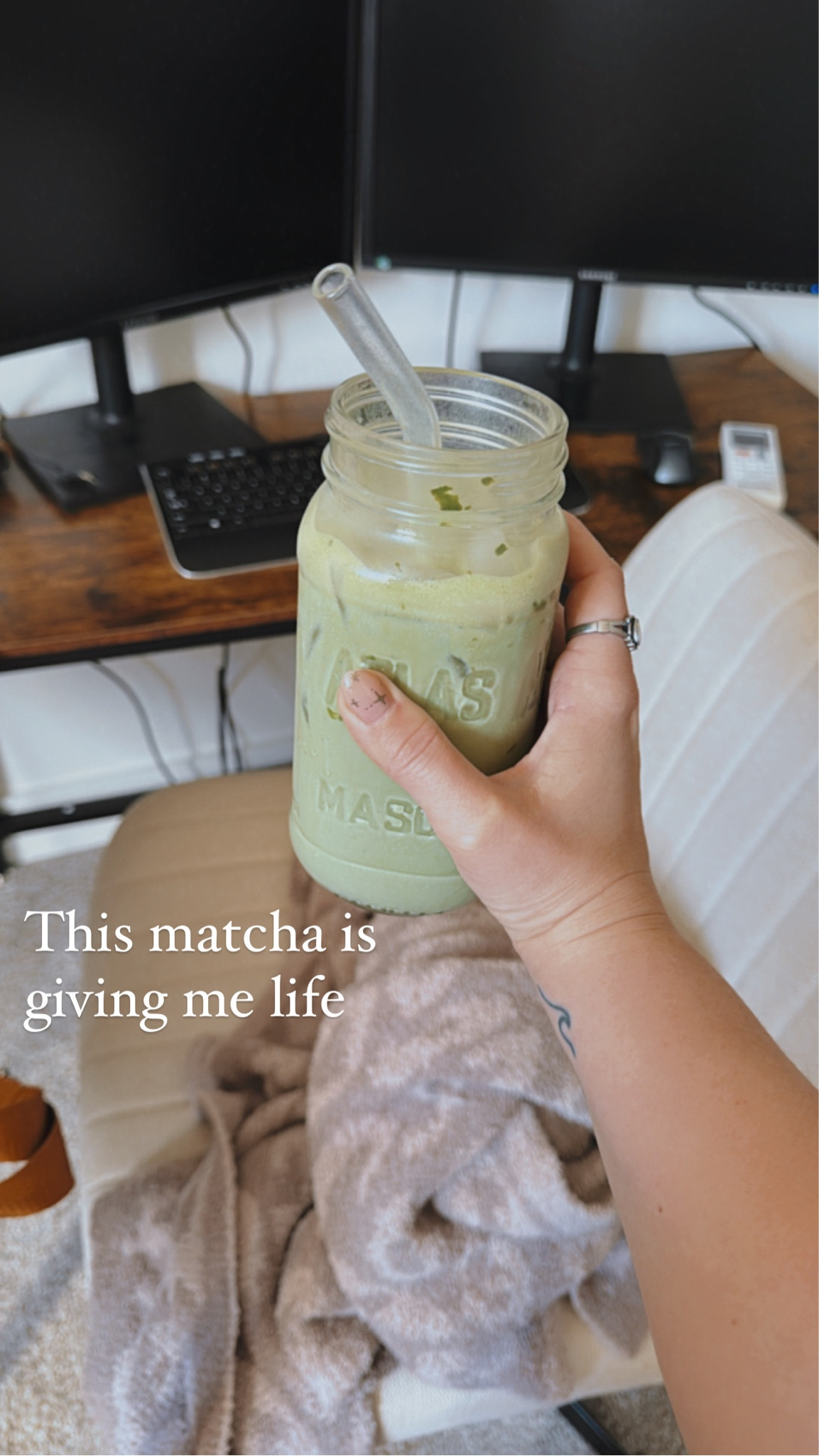 Matcha and catching up on some work 🙌🏼

#LTKSeasonal #LTKfamily #LTKworkwear