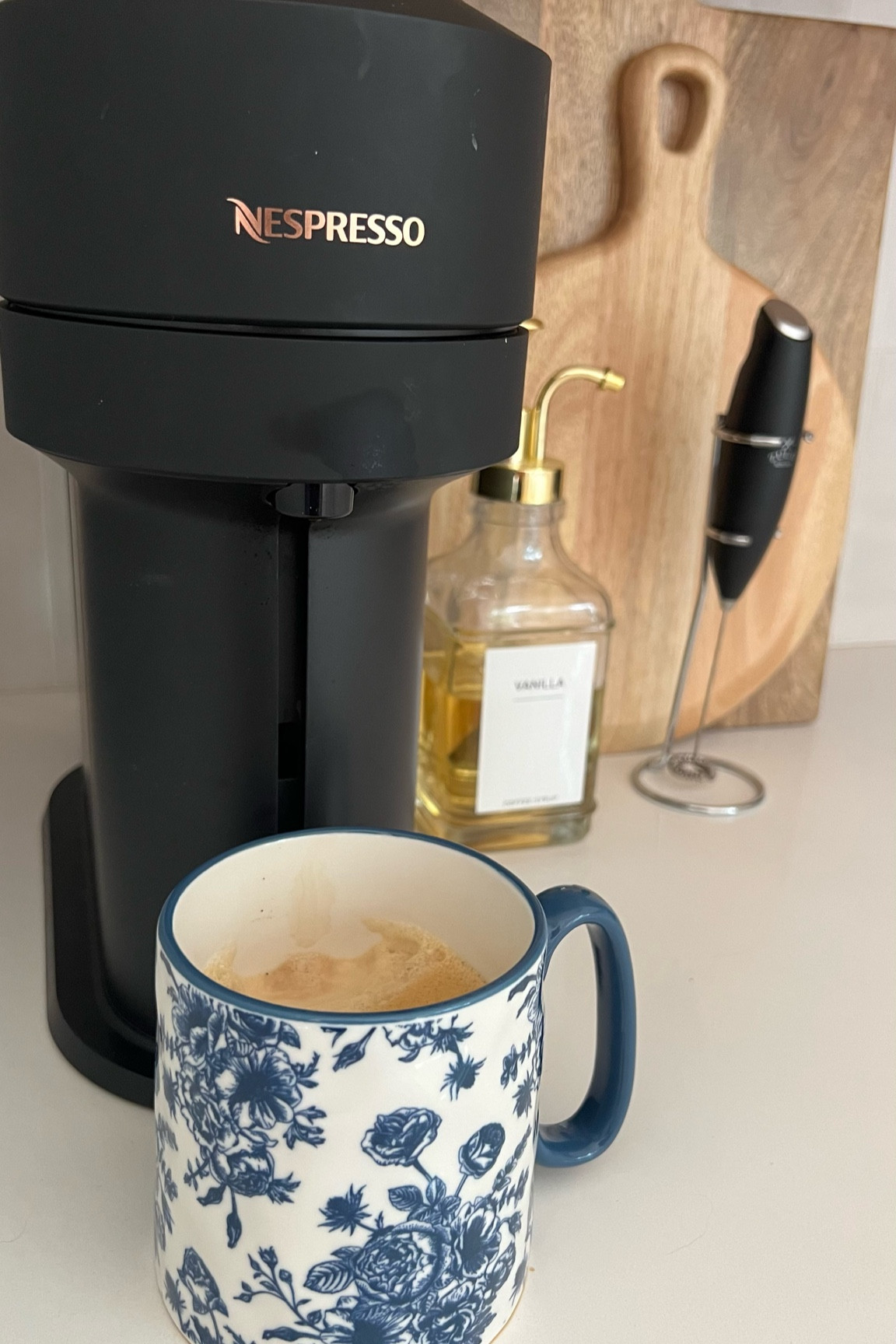 my new favorite mug #mug #favoritemug #coffeemug #coffeecorner #coffeestation #frother #syrupdispenser #dispenser #kitchen #homedecor #nespresso

#LTKSaleAlert #LTKFindsUnder50 #LTKHome