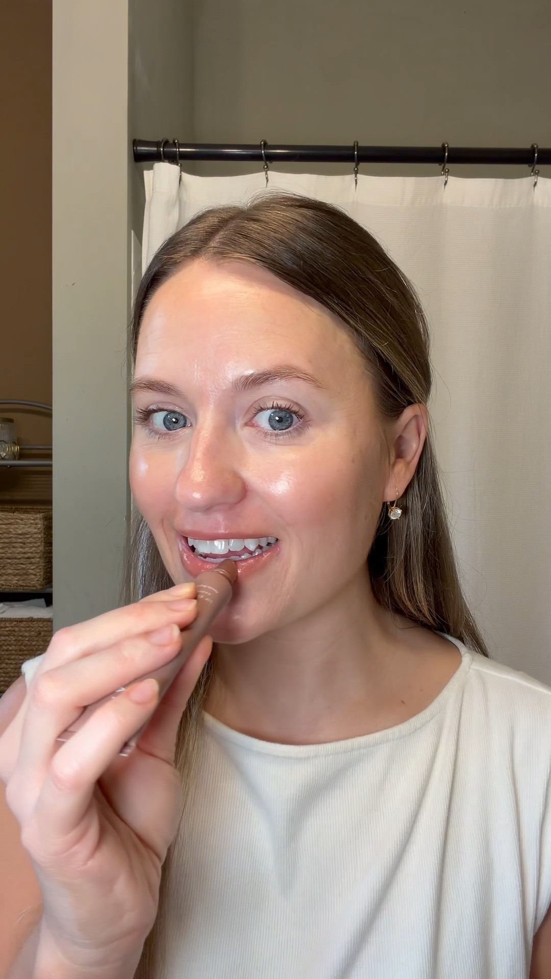 5 min no makeup makeup that actually looks natural 🤍 

no makeup makeup, easy makeup, natural looking makeup, glowy makeup, 5 minute makeup, quick makeup 

#LTKgrwm #LTKmomlife #LTKBeauty