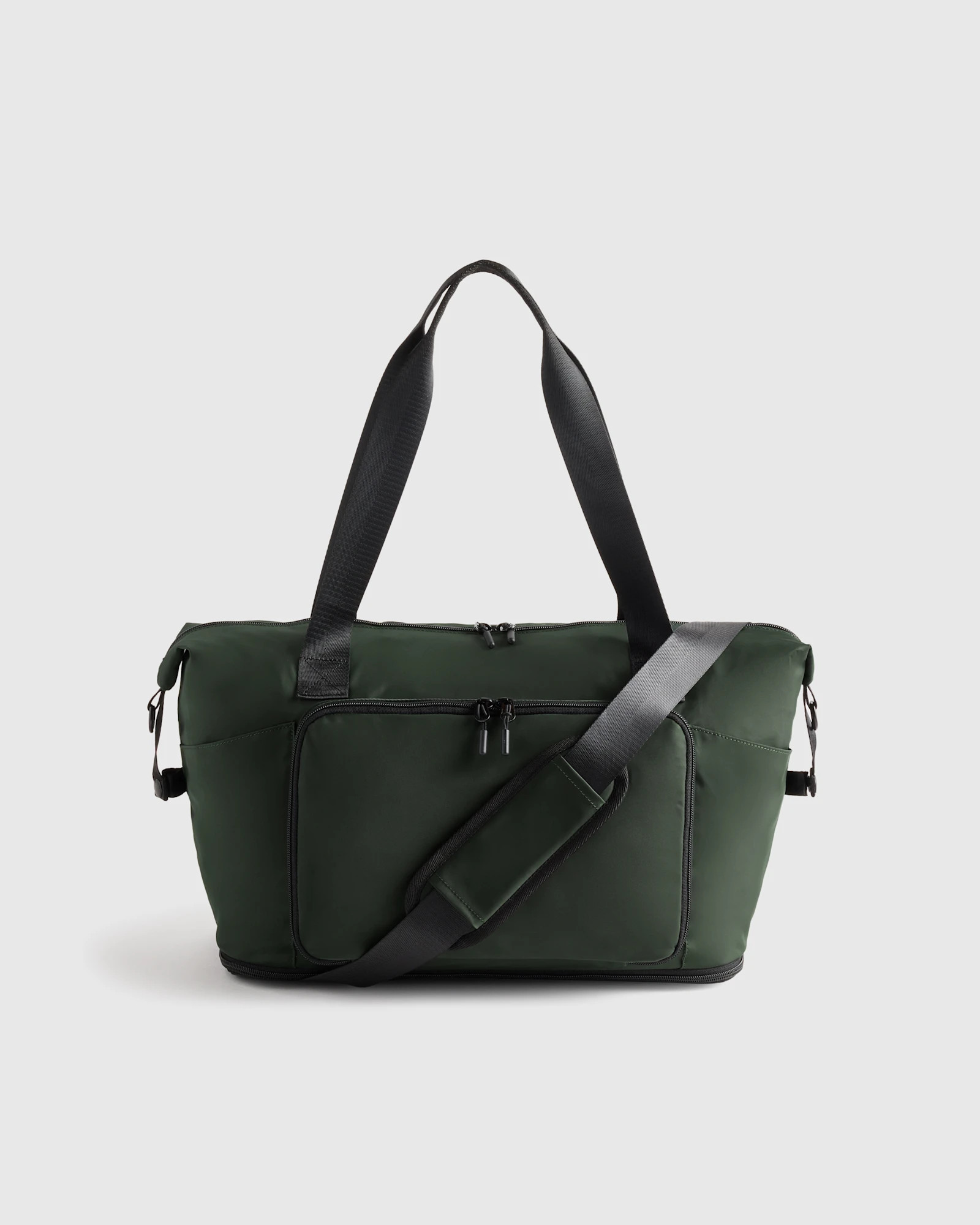 Quince | Packable Expandable Travel Tote in Dark Green, Recycled Polyester | Quince