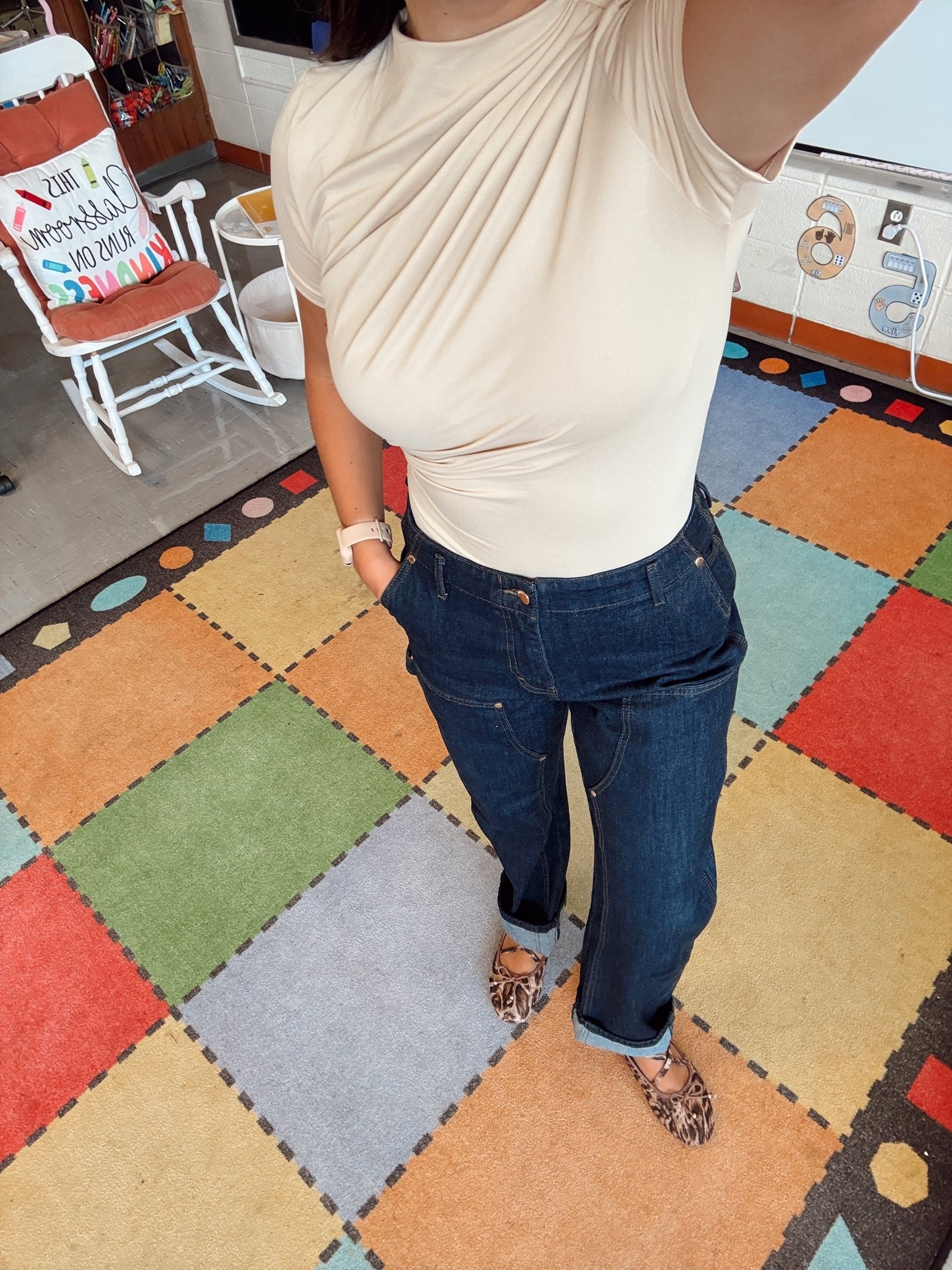 Casual teacher outfit!! Obsessed with these jeans rented from Nuuly but I linked similar.

#LTKootd #LTKWorkwear #LTKgrwm