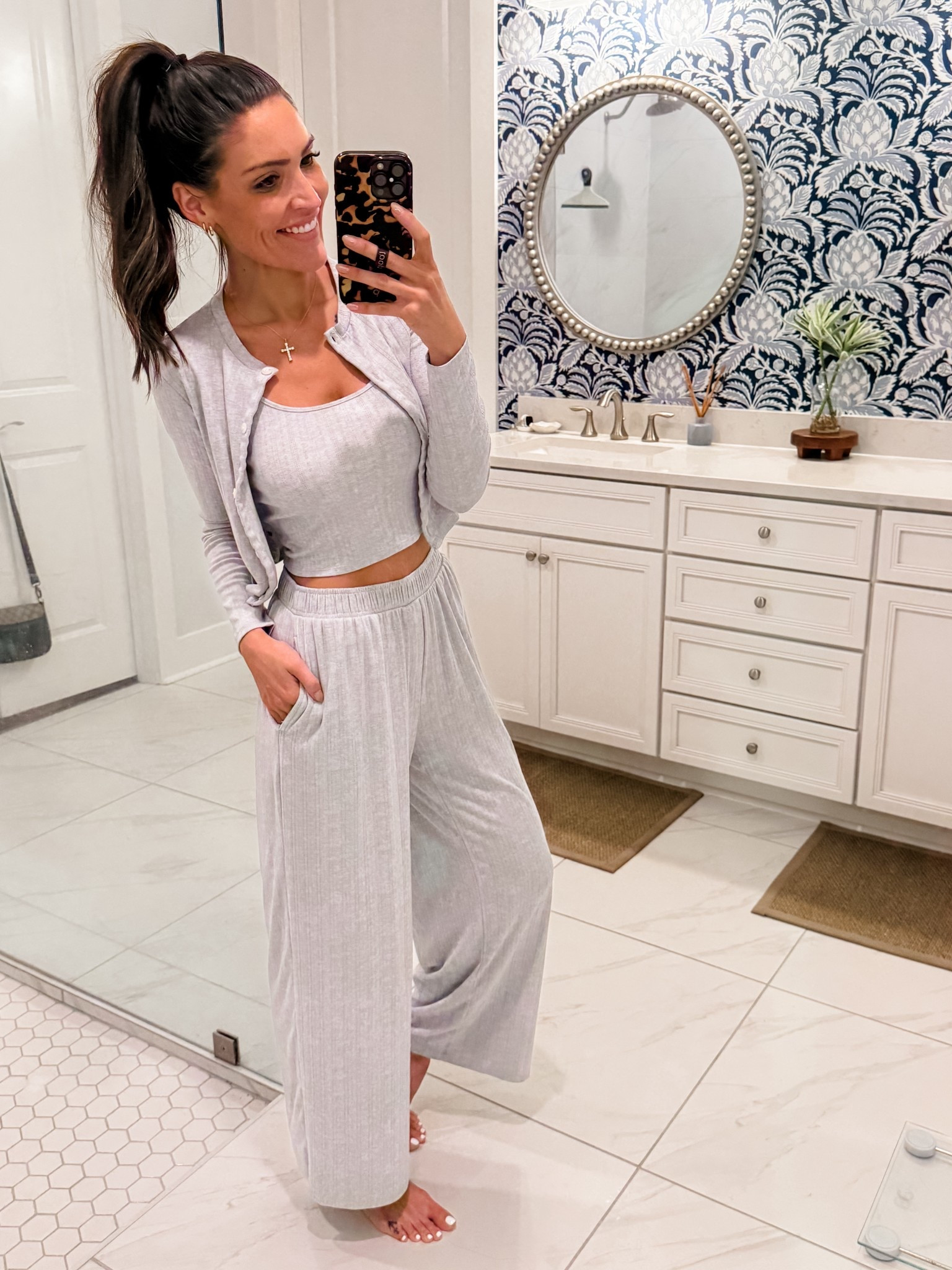 Unable to link the top and tank, but this set is a fave! Lightweight, but heavy enough for fall lounge. 

Wearing a XS is all items  

#LTKStyleTip #LTKFindsUnder50 #LTKMidsize