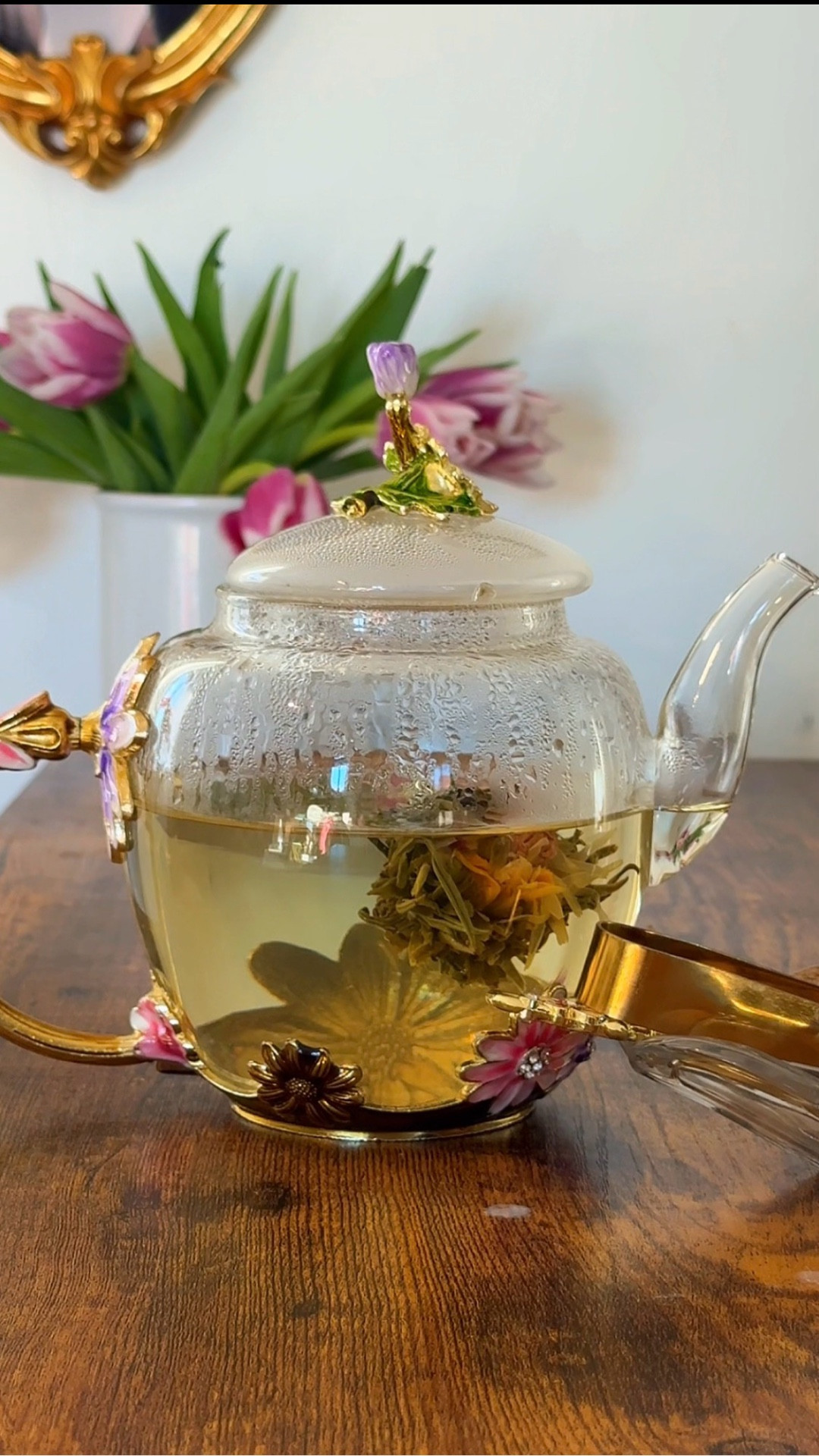 Meaning isn’t given, it’s chosen. Every day, you choose your purpose. 

This tea doesn’t bloom by itself; it needs intention. What will you intentionally choose today?

#slowliving #intentionalliving #quietmoments #tearitual
#gracefulliving #sereneliving
#mindfulmoments #letsphilosophise
#everydaypoetry