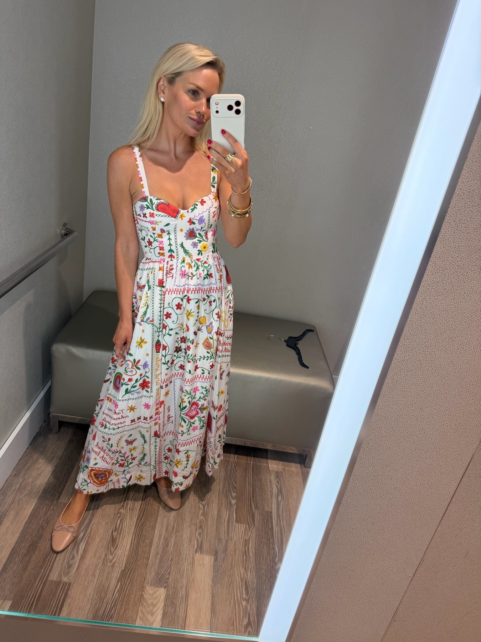 Moon River printed midi dress under $100 ❣️
#LTKTravel #LTKgrwm #LTKootd

#LTKWedding #LTKPetite #LTKSaleAlert
