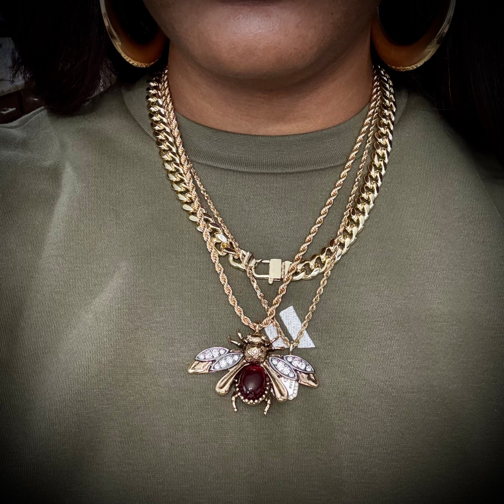 Stack Rizz

Butterfly/Bee necklace: Zara (Question for other creators: how are y’all linking Zara?)

#LTKFindsUnder50