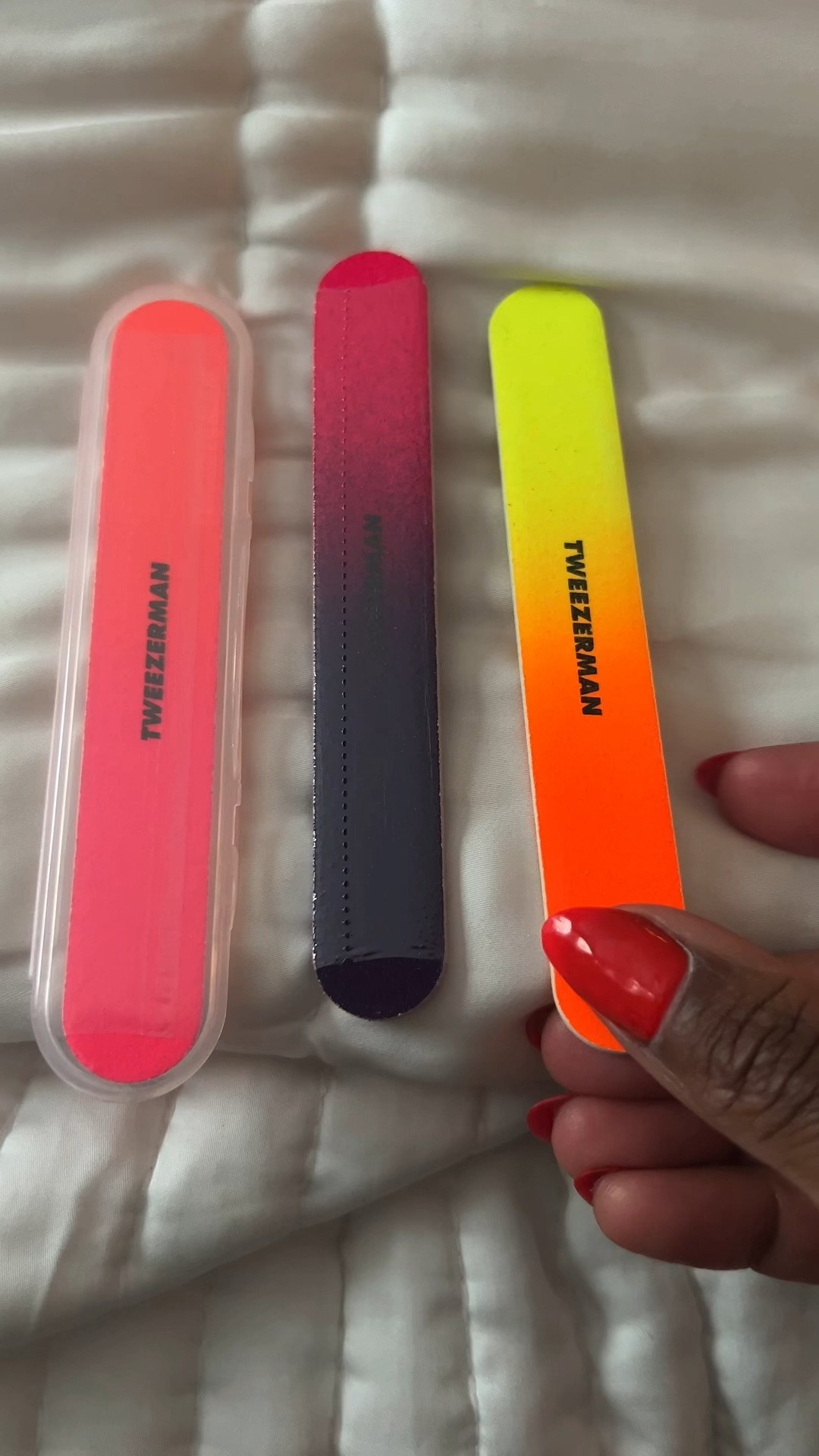 Another Amazon find under $10! It’s smooths and shapes the nails well. What’s best is the cover that comes with it!

#LTKBeauty #LTKFindsUnder50