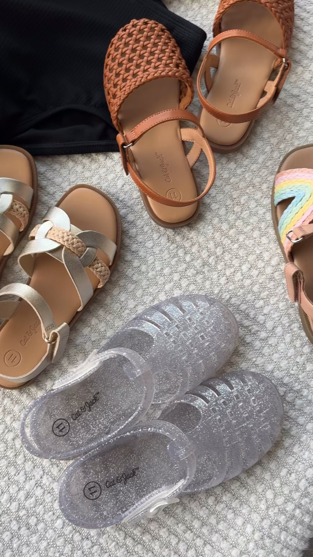 Kids swim and sandals are also 40% off! Today only and most are $6-$12!

#LTKSwim #LTKSaleAlert #LTKKids