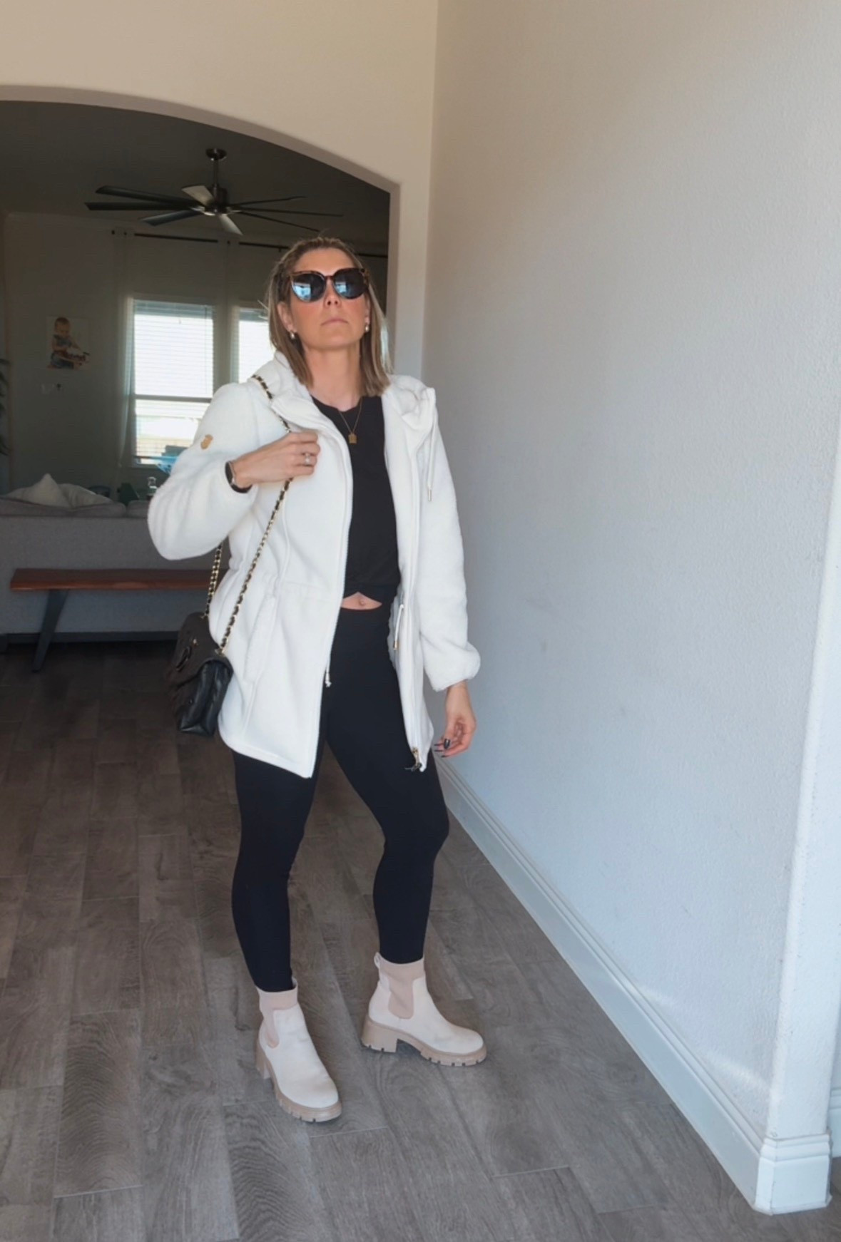 Winter ❄️ white 

#LTKSeasonal #LTKdayinmylife #LTKmomlife