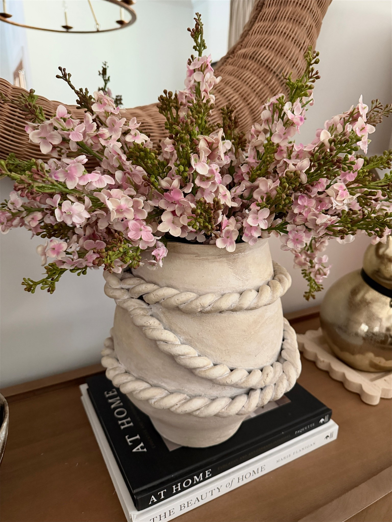 These lilac stems are everything… the texture, the color, the fullness. 💕
I styled 3 bunches in one of my favorite vases and it created the prettiest, most full look without feeling overdone.
