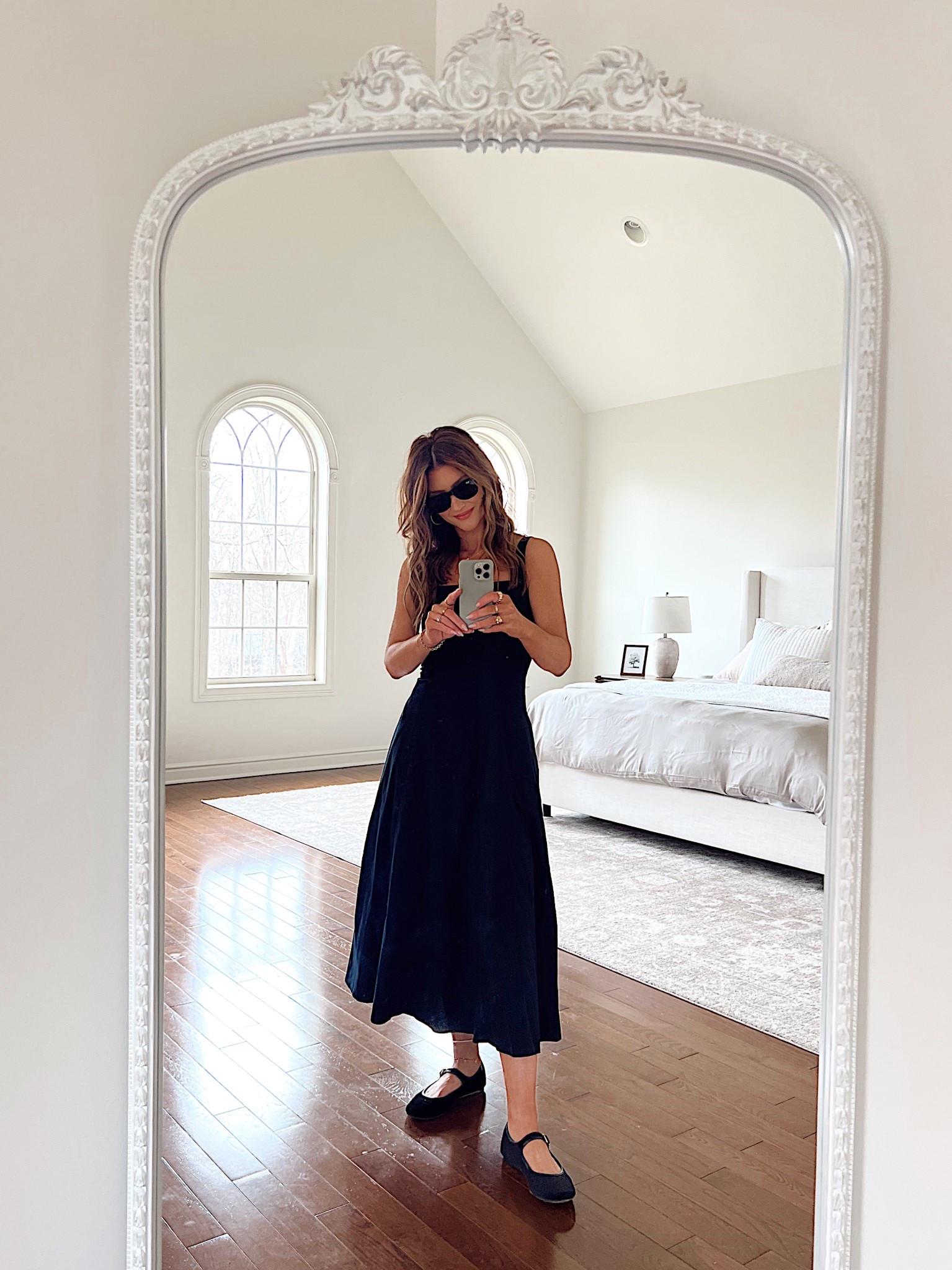 Perfect little dress. Linen material with stretch. I’m 5’7” wearing an XS. On sale right now! 

#LTKFindsUnder100 #LTKSeasonal #LTKSaleAlert