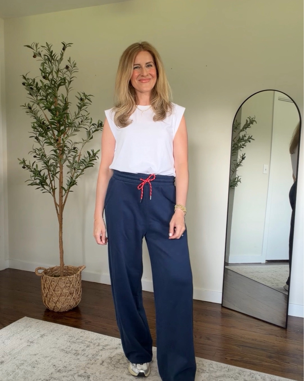 Just a really good pair of fleece wide leg sweatpants! I grabbed the navy and the brown. Tall girl friendly. Size medium in the pants. Size medium in this Amazon tee! #walmartfashion