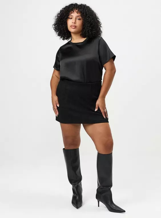 Pull On Suede Skort in Red | Torrid (US & Canada)