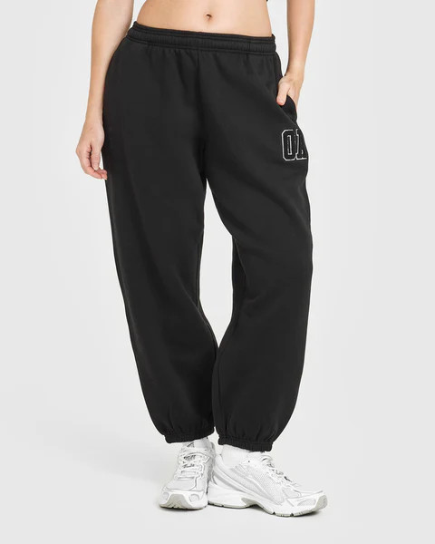 Foundations Oversized Oner 25 Joggers 
 Black | Oner Active (UK / US)
