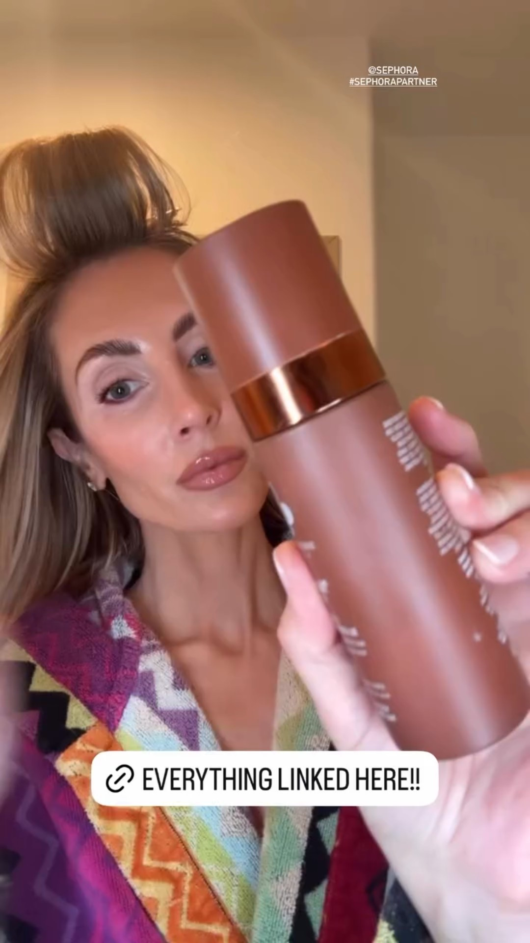 Charlotte Tilbury Eyeliner:
Fig Smoulder

Make Up For Ever Lip Liner:
Wherever Walnut

Gucci Brozer:
2 

Makeup By Mario Blush:
Just Peachy

Hourglass Veil:
Light medium with warm undertones

Lawless Cream Lipstick:
Daisy Girl

Lawless Smoothing Gloss:
Daisy Girl 

Anastasia Duo Eyebrow Pencil:
Matte Camille / Sand Shimmer
@SEPHORA #SEPHORAPARTNER