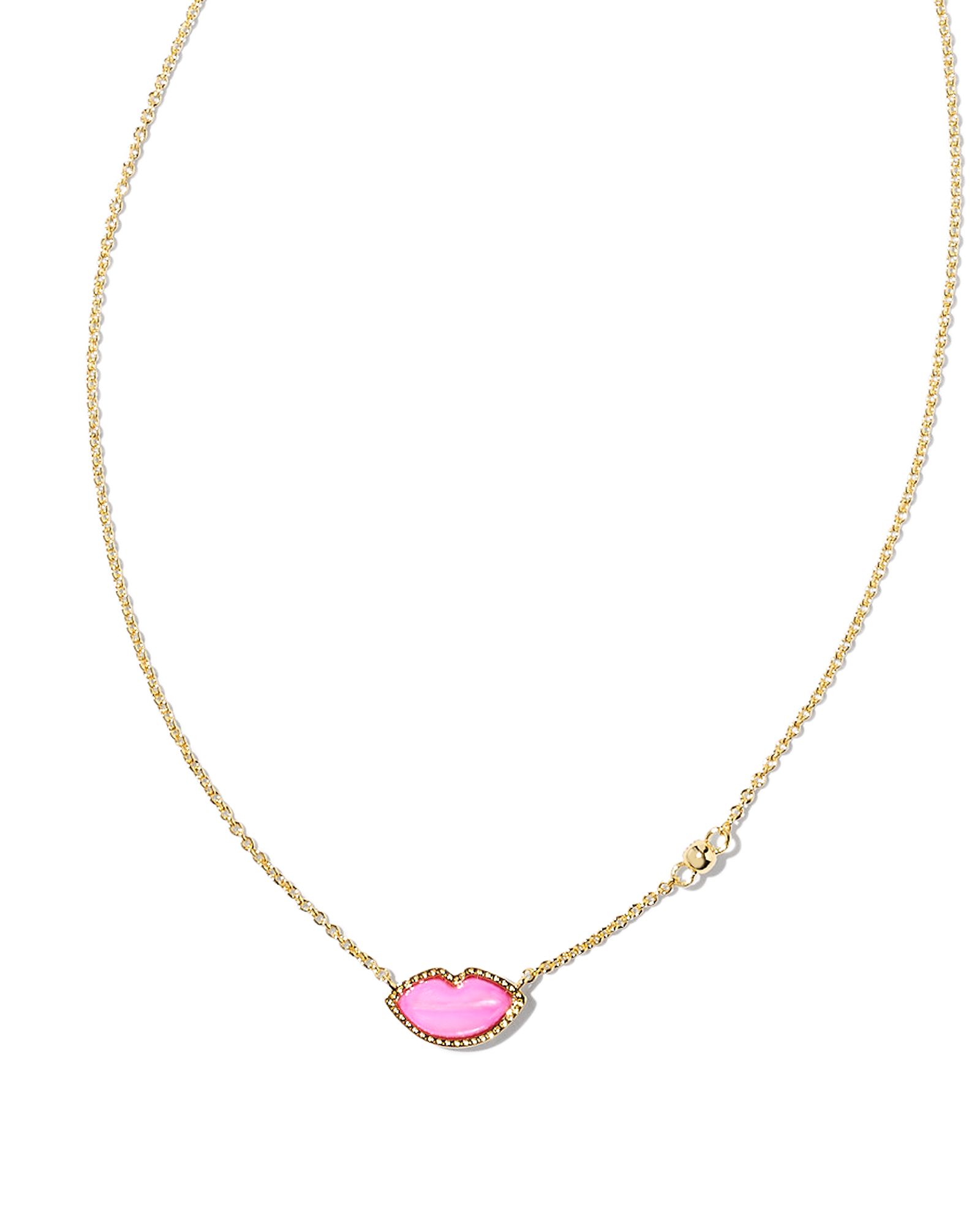 Lips Gold Pendant Necklace in Hot Pink Mother-of-Pearl | Kendra Scott | Kendra Scott