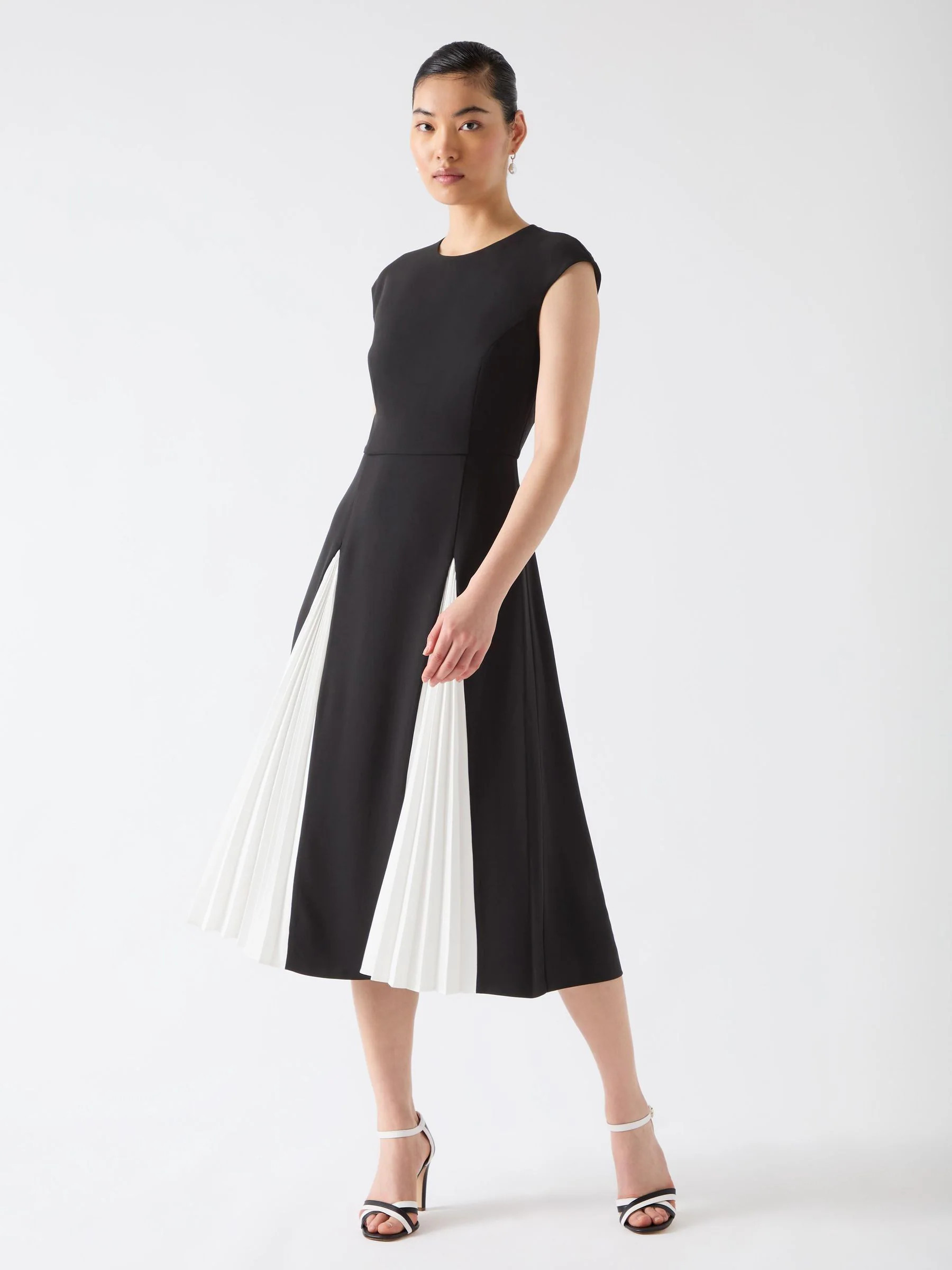 LK Bennett Rise Kleid aus Viskosemischung mit Falteneinsatz am RockEU 36 (UK 8) | Next EU