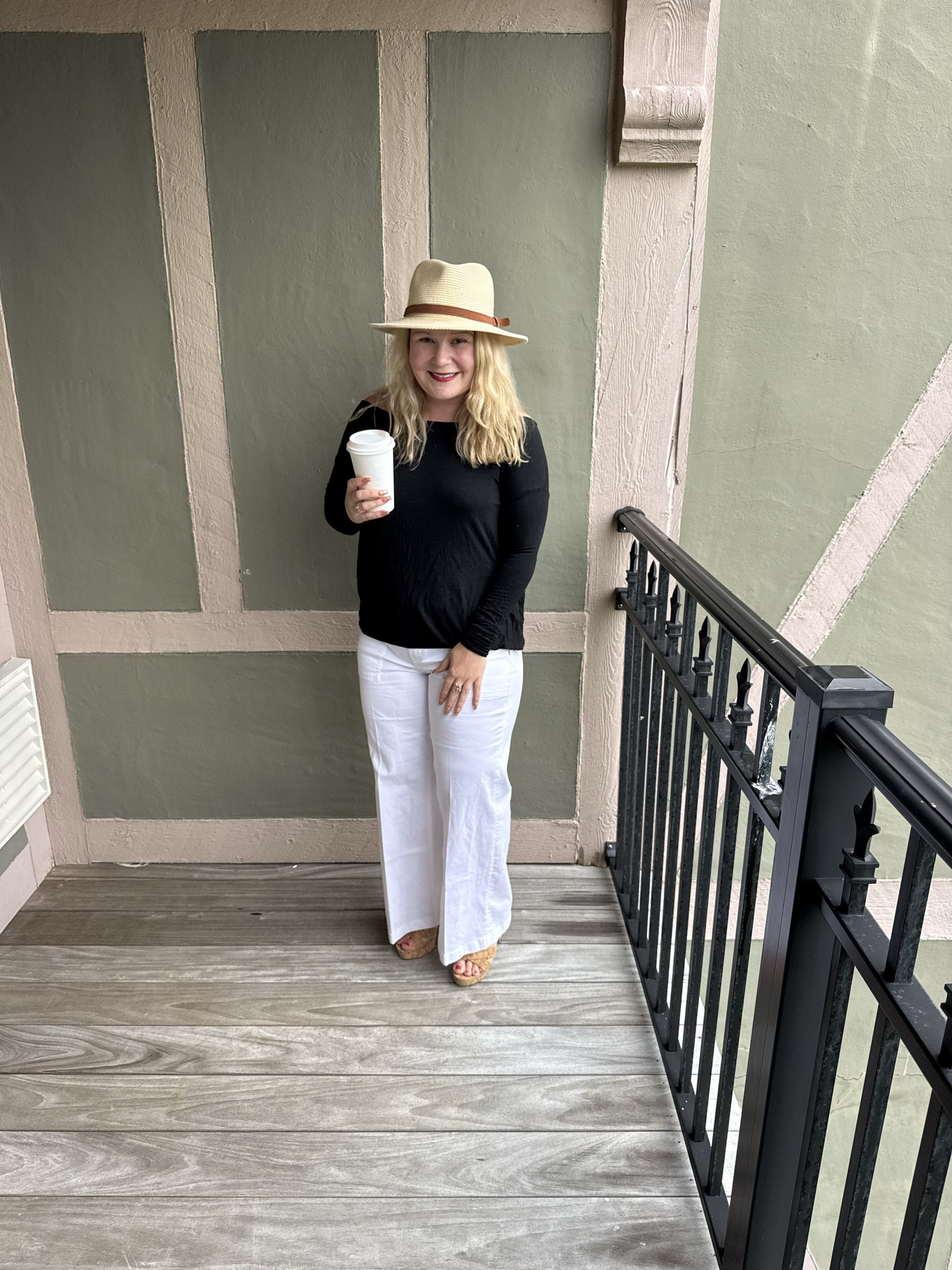 White pants are the perfect brunch look. I love these White House Black Market pants!

#LTKootd #LTKPetite #LTKWorkwear