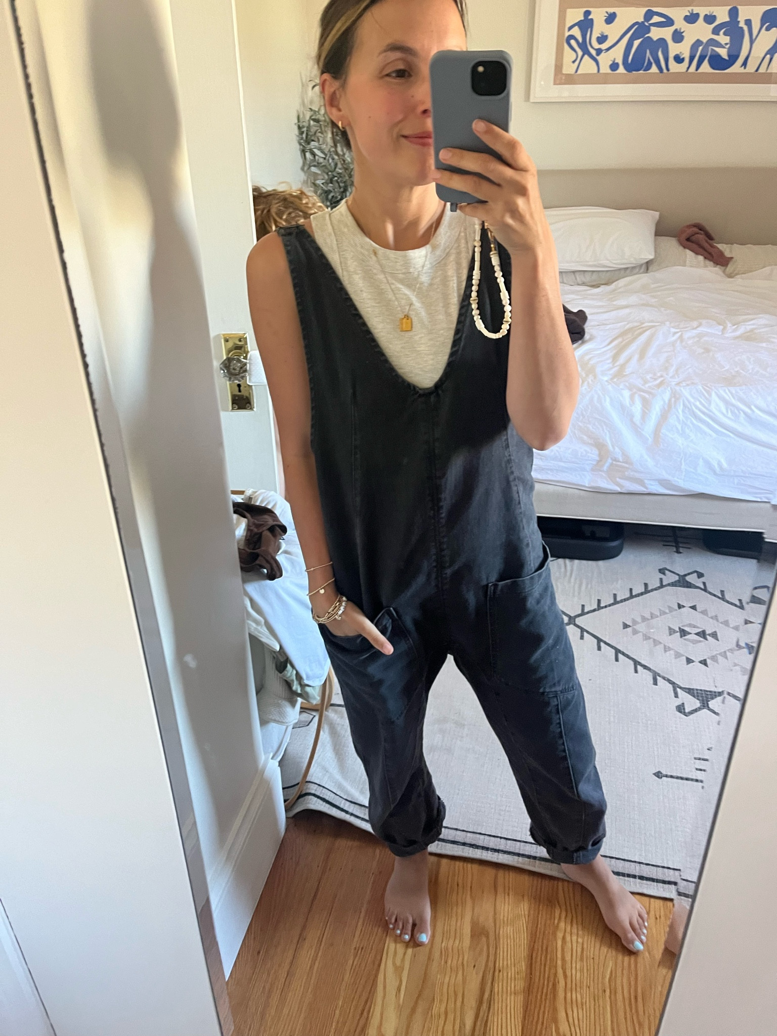 FP overalls and a dupe! Size down or regular size (I’m in a small and they’re loose)