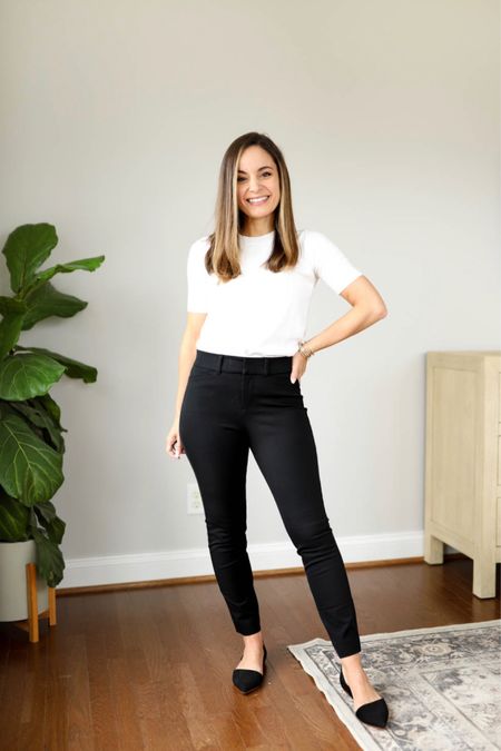 Old Navy Pixie Pants (ankle length) 
Petite 0 true to size with a lot of stretch, I’m wearing the high rise option here, they also come in mid rise 
Shoes tts 
Top linked is similar 

Petite friendly pants 

#LTKstyletip