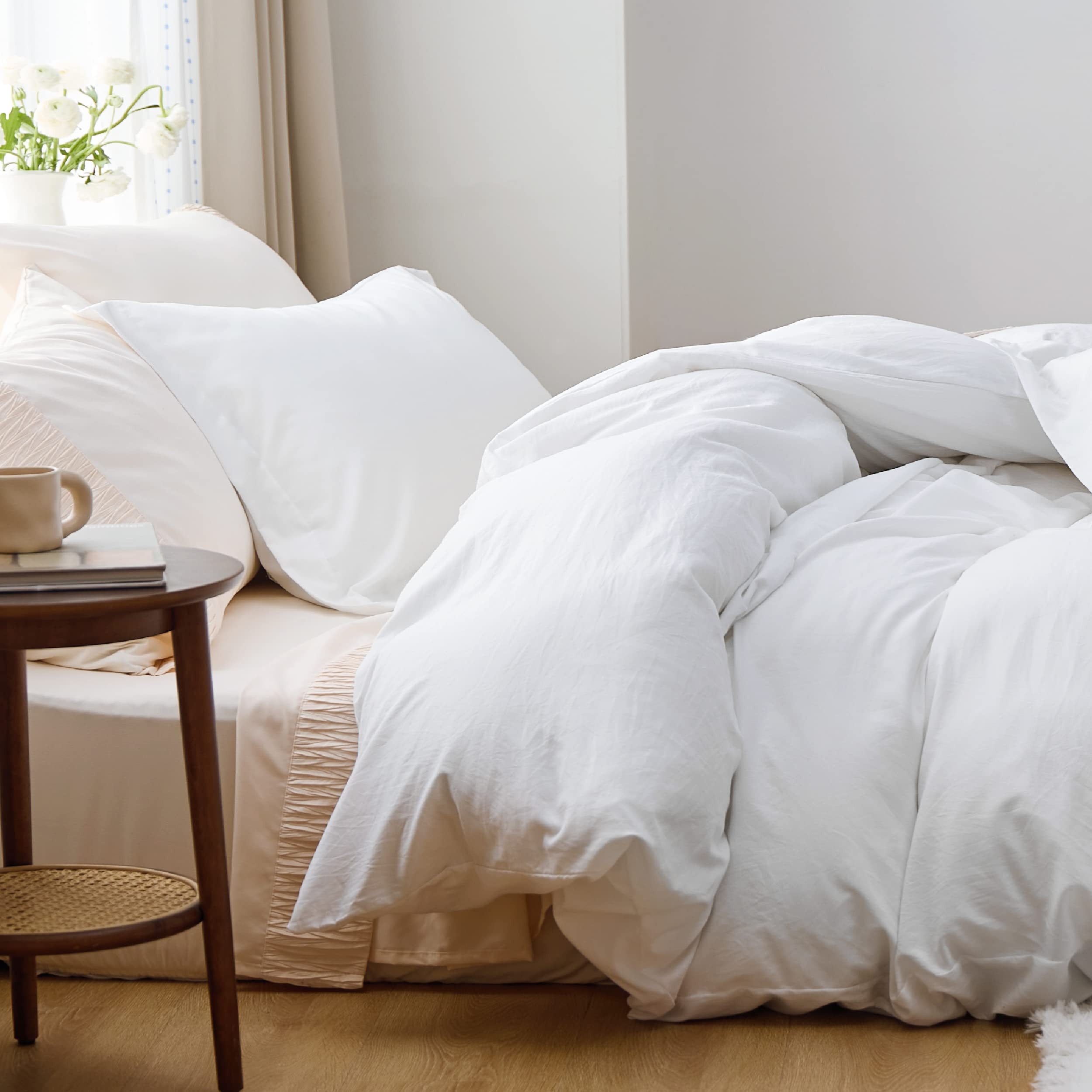Bedsure White Duvet Cover King Size - 3 Pieces Prewashed Extra Soft Bedding Set, Includes 1 Duvet Cover 104x90 Inches with Zipper Closure & 2 Pillow Shams, Comforter Not Included | Amazon (US)