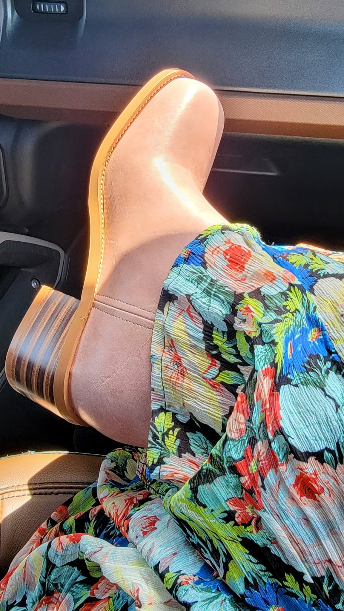 Such cute boots! Tts

#LTKFindsUnder50 #LTKFestival #LTKStyleTip