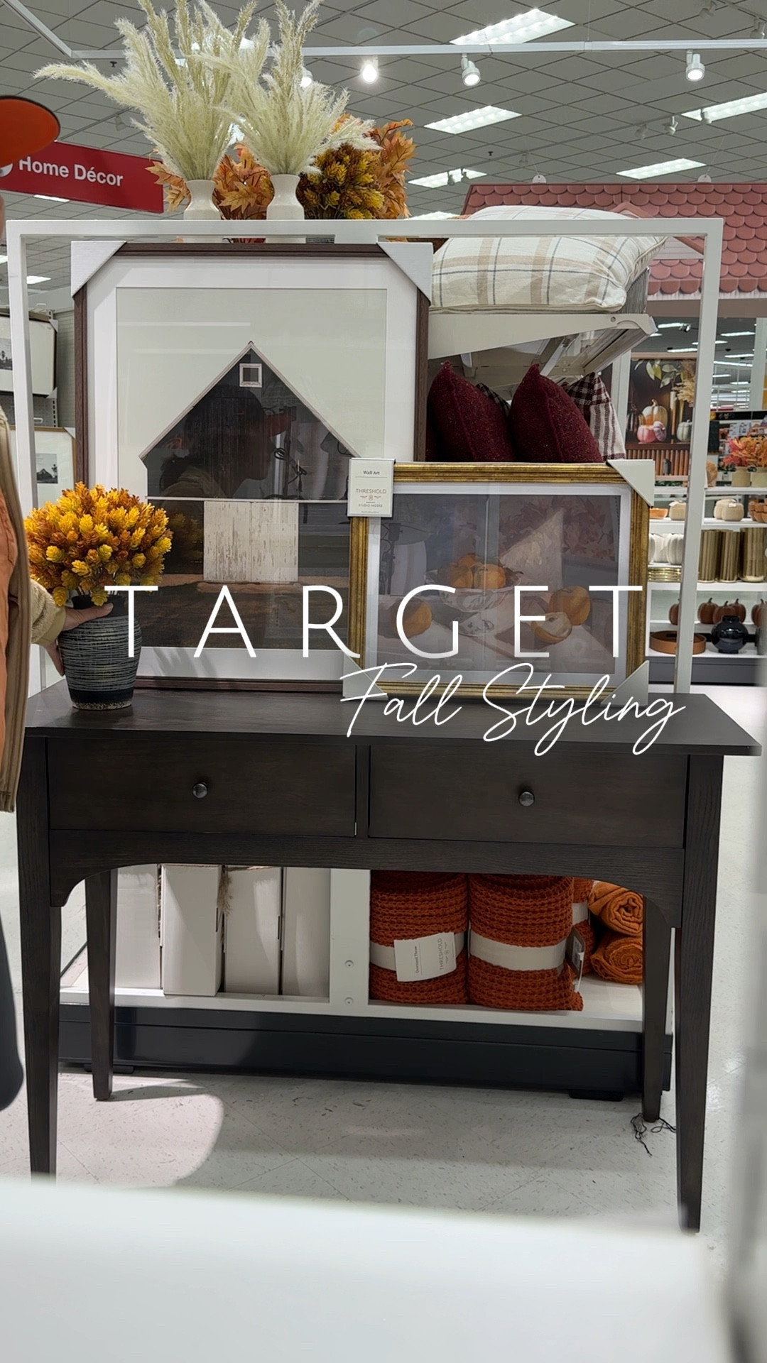 Anyone else get that urge to style Target home decor…while they’re shopping at Target? 🤷🏻‍♀️🙋🏻‍♀️🤣



#LTKSeasonal #LTKHome