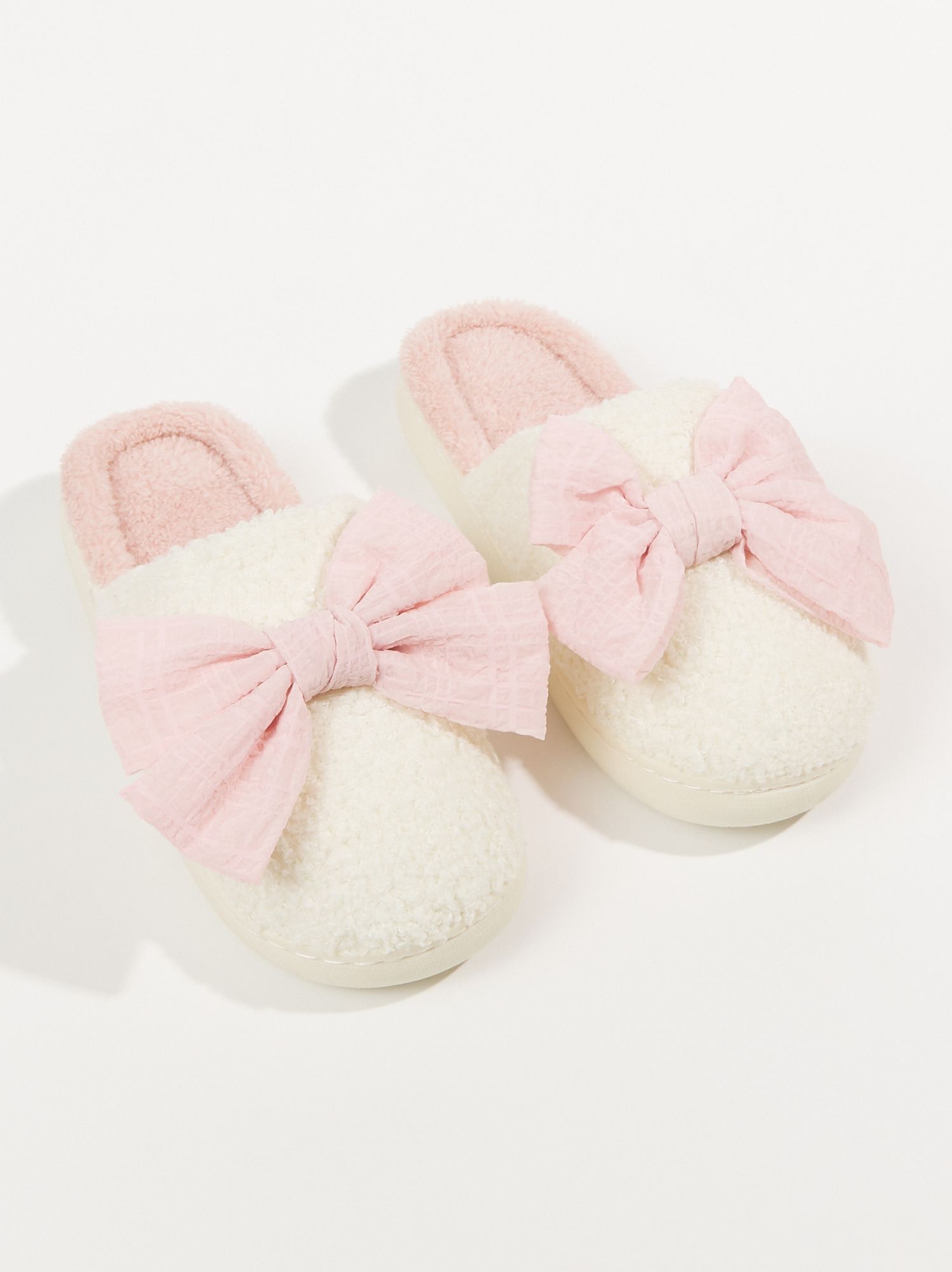 Bow Tie Cozy Slipper | ARULA | Arula