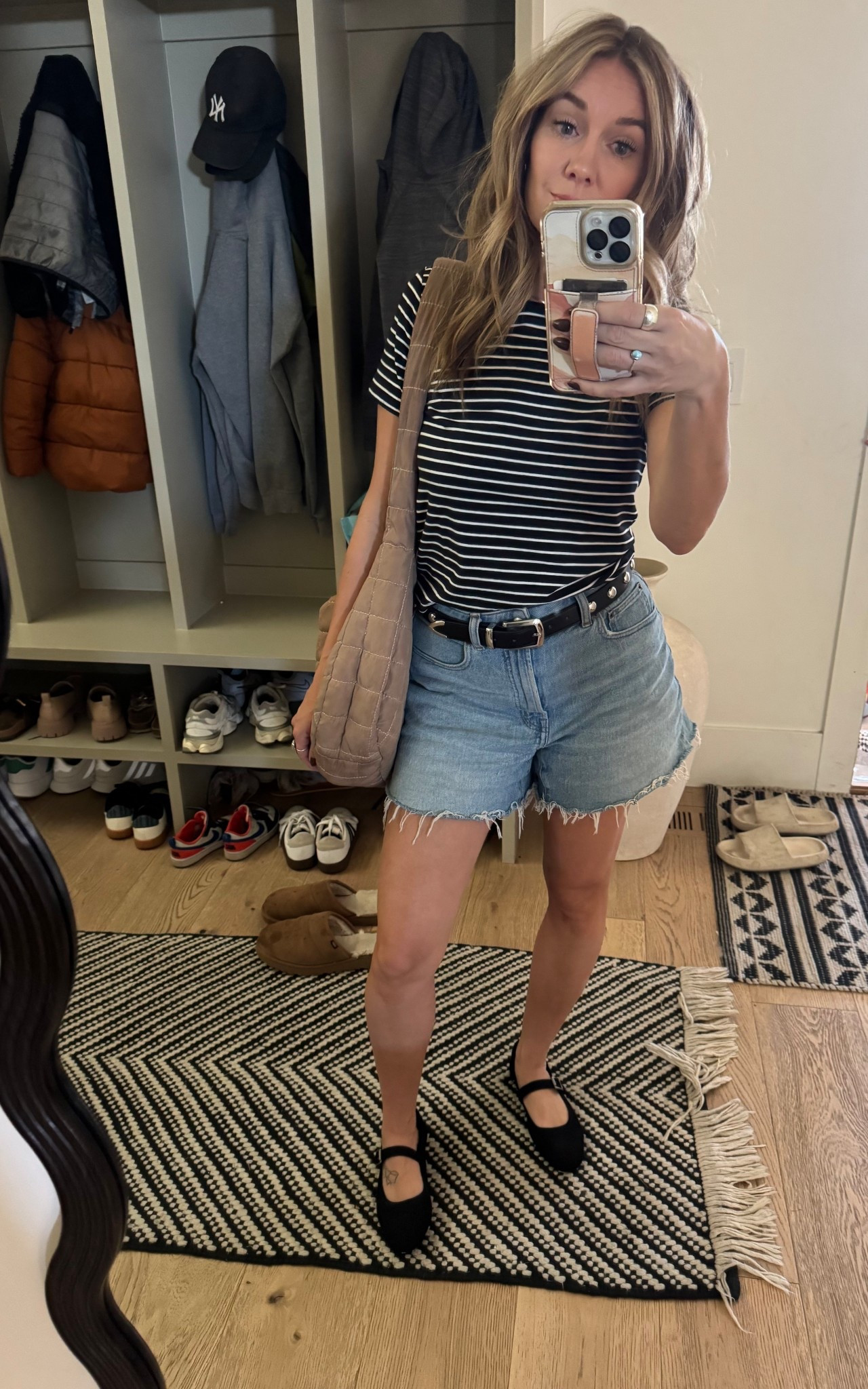 Mary Jane’s and a basic tee 🤌🏼