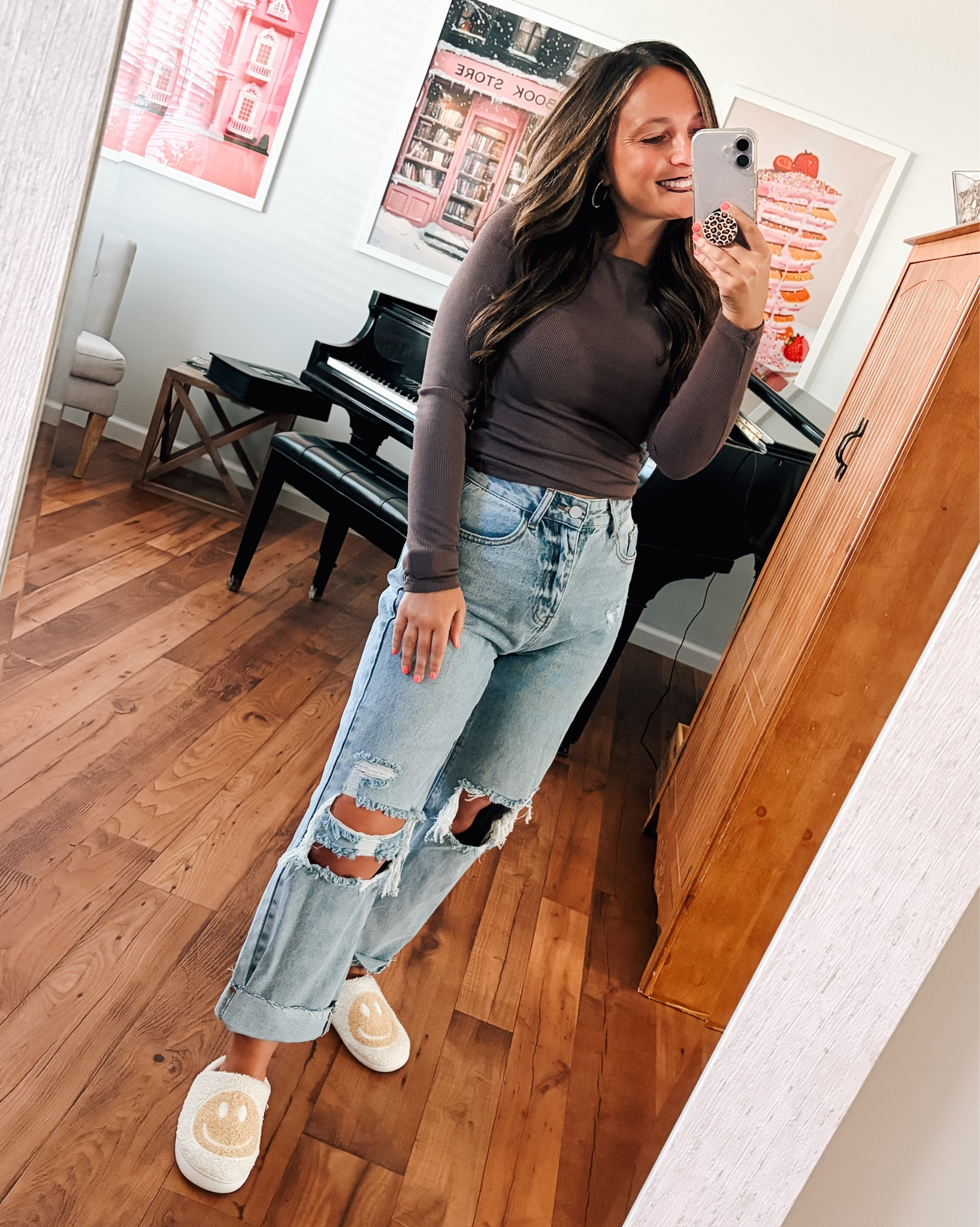 Just a girl who loves her peel off lip stain.✨🫶