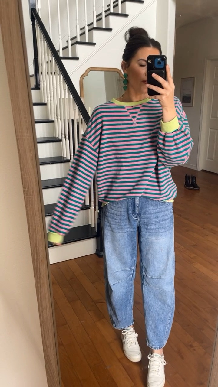 Wearing medium in top and small in bottoms. If in between sizes in jeans go up.

#LTKVideo #LTKstyletip #LTKfindsunder50