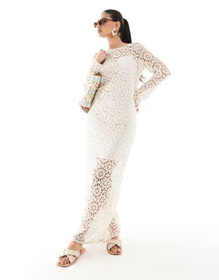 NA-KD - Robe longue au crochet à encolure dégagée dans le dos - Beige clair | ASOS | ASOS (Global)