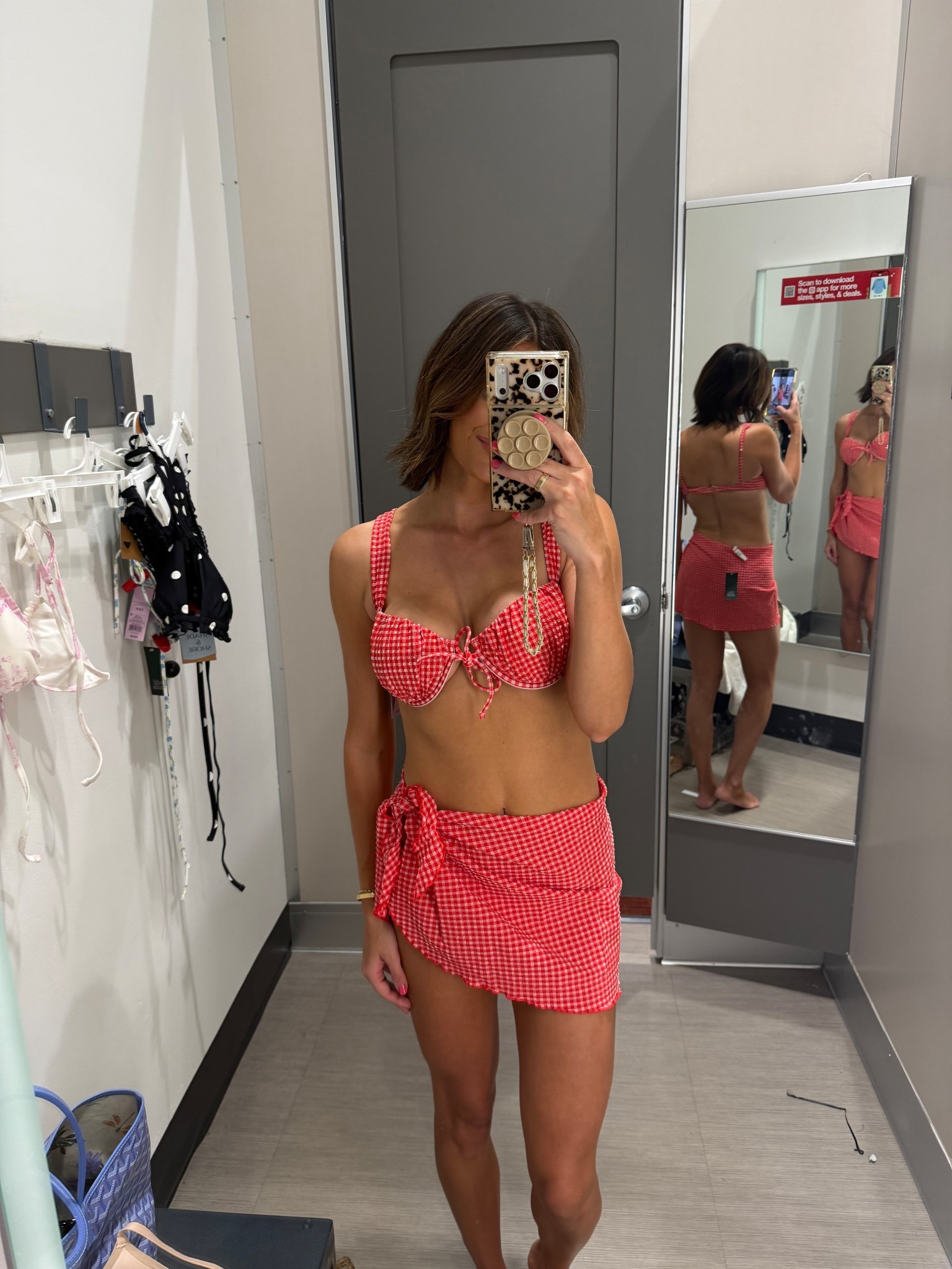 Love the red gingham and how it comes with a matching sarong! ❤️

#LTKSwim