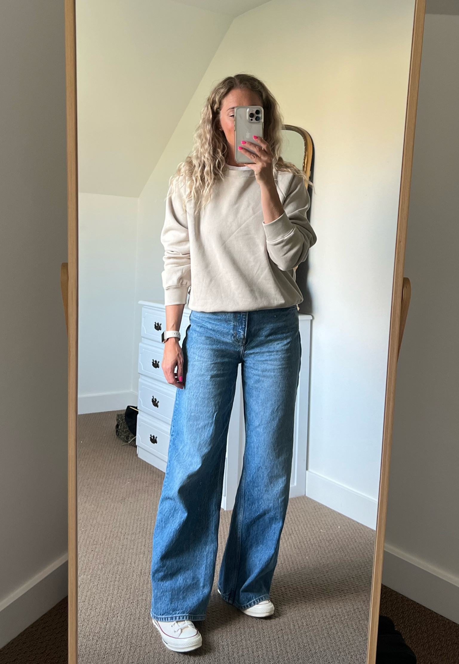 Sweatshirts for life ✌🏼 I actually have a serious addiction to sweatshirts….I can always find room for one more. This one fits tts and is on sale!!



#LTKover40 #LTKfindsunder100 #LTKsalealert